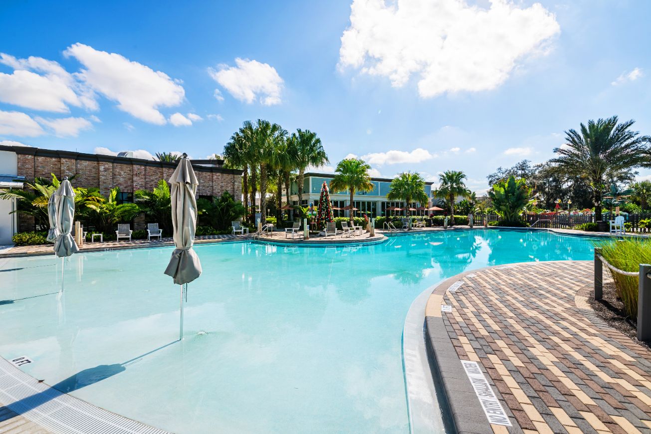 Lake View Villa |Sleeps 8!