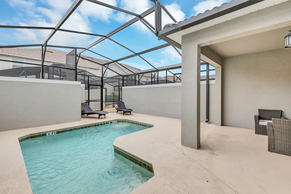 Private Pool! 8 Min to Disney!