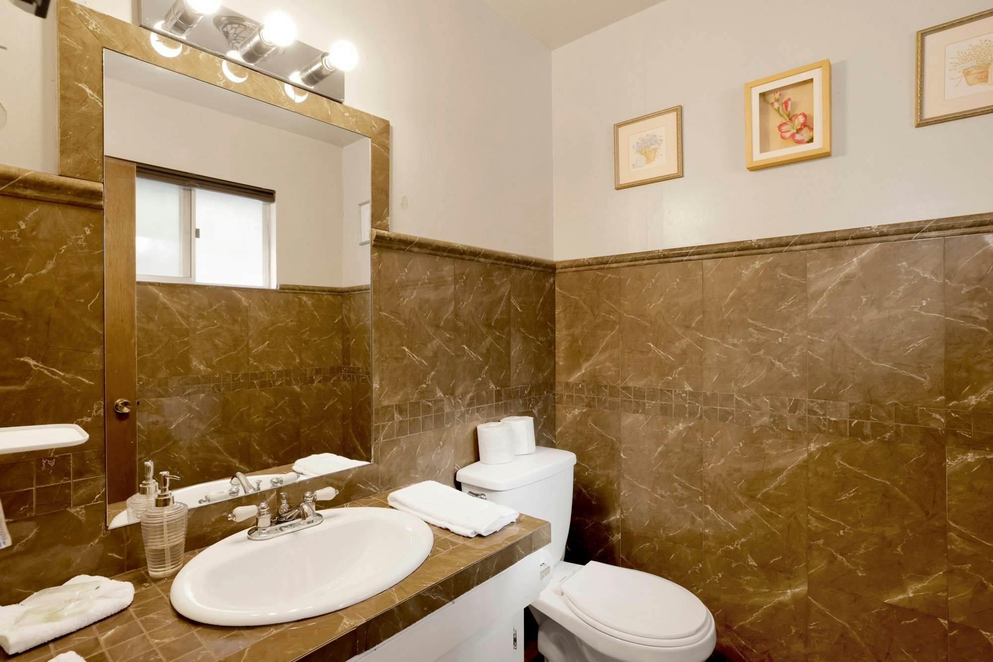 2576-Sweet Cabin Home Gateway