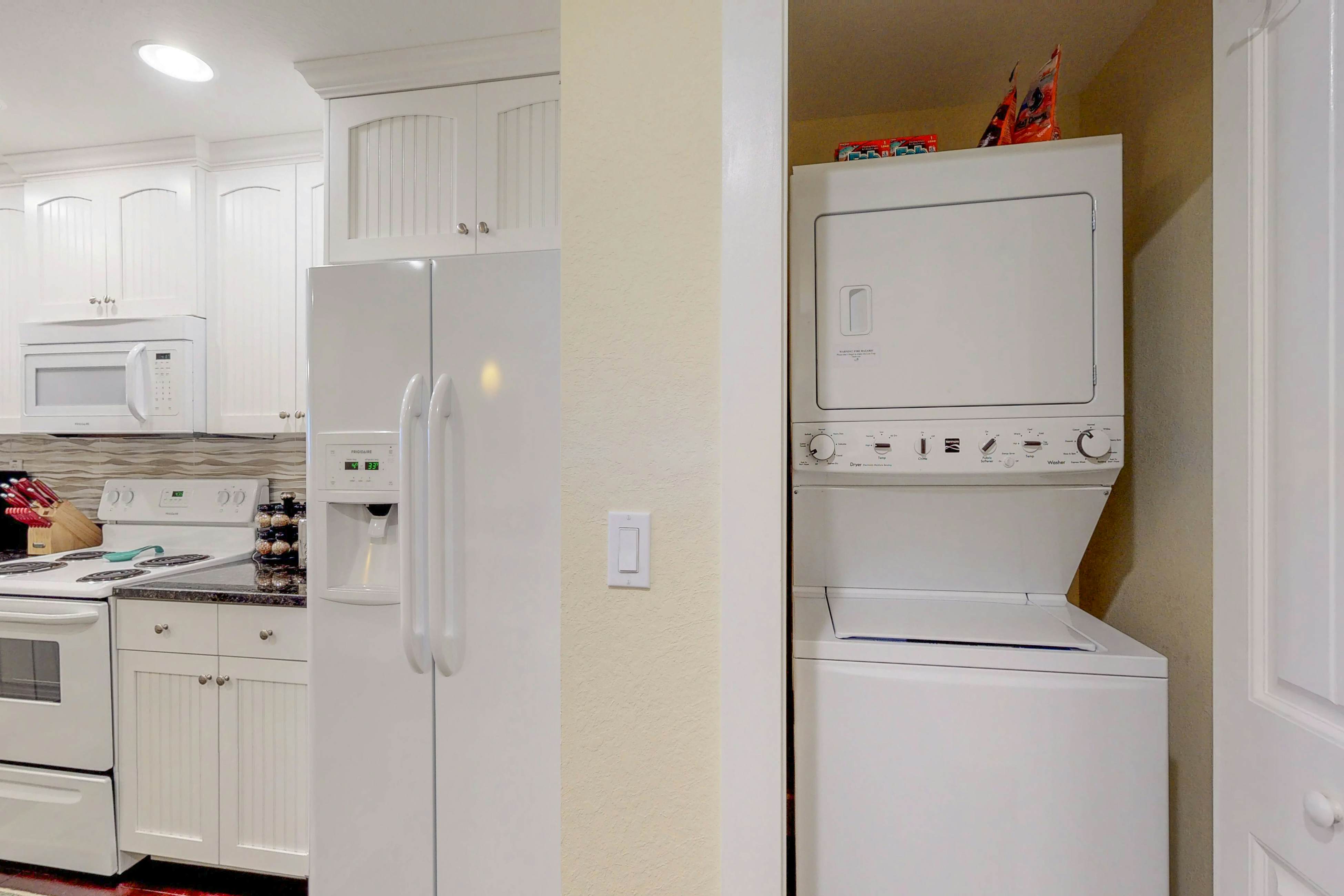 Welcoming condo with WiFi, washer/dryer, & pool - walk to waterpark & dining