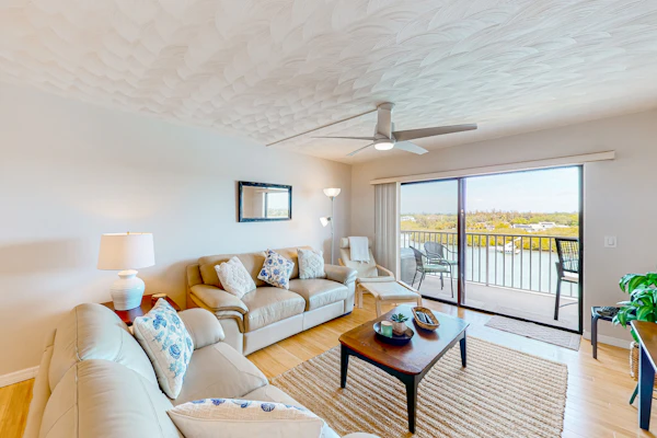 6th floor waterfront condo with sauna tennis balcony and grills