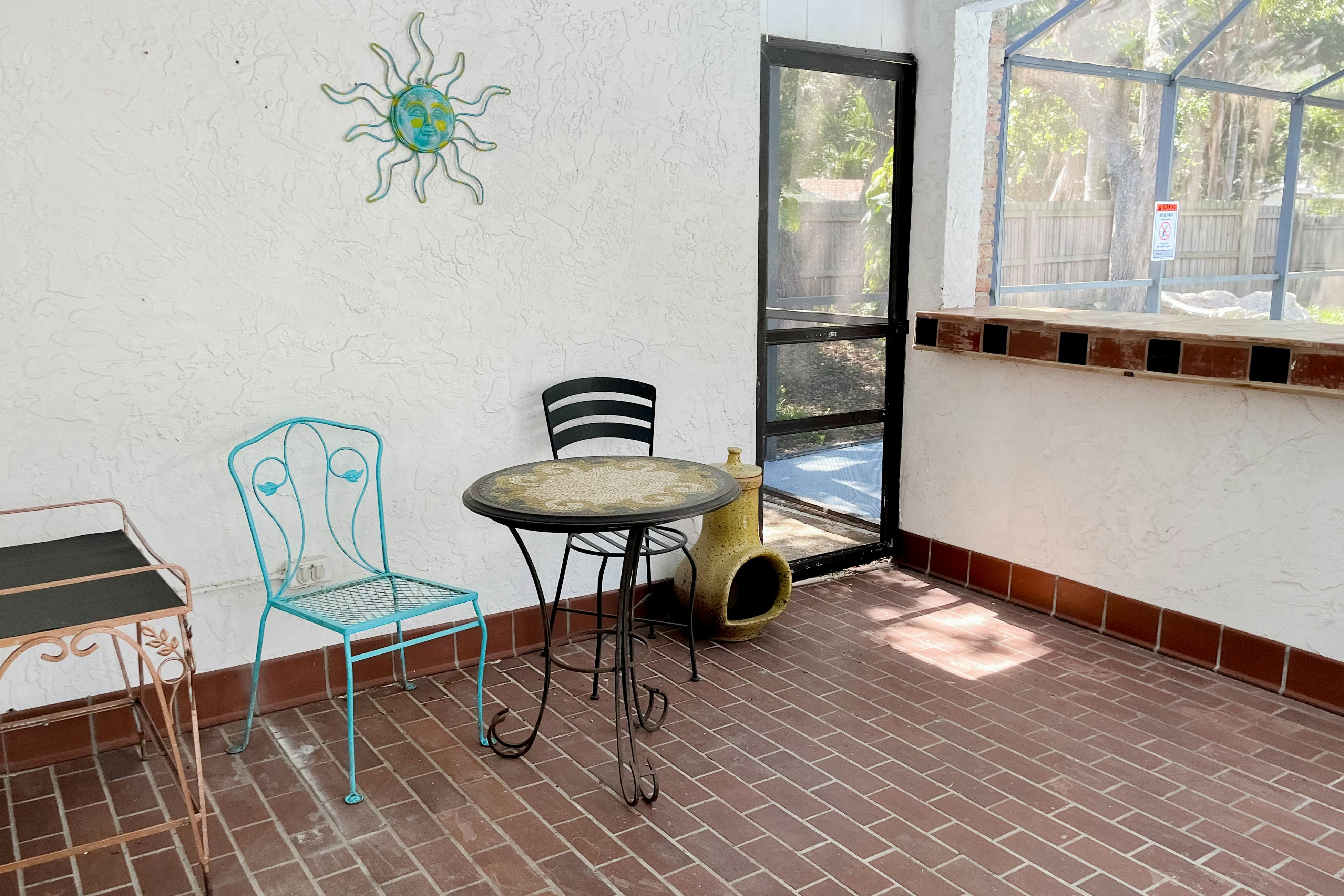 Home near the beach with private pool, enclosed patio, & W/D