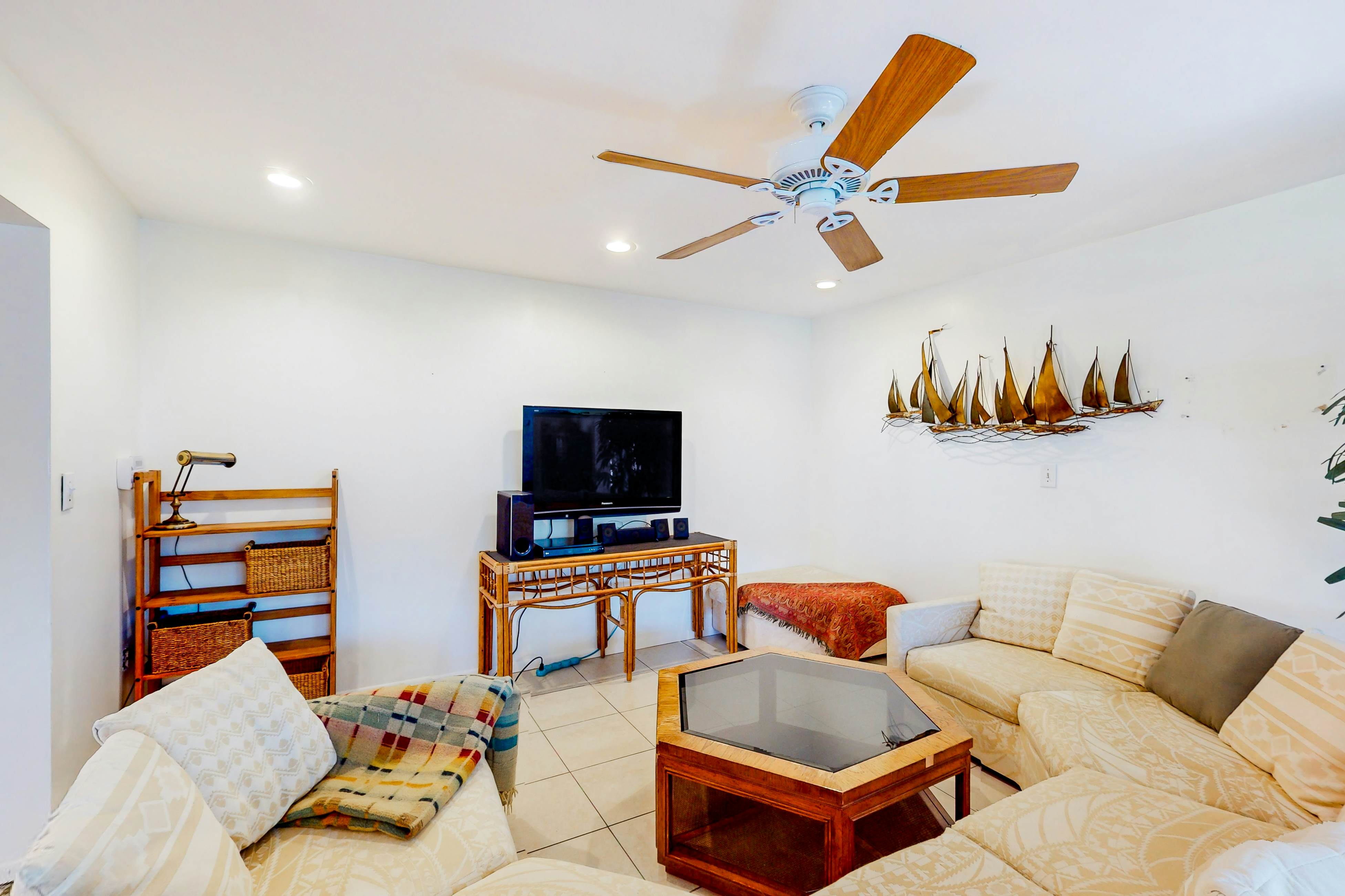 Home near the beach with private pool, enclosed patio, & W/D