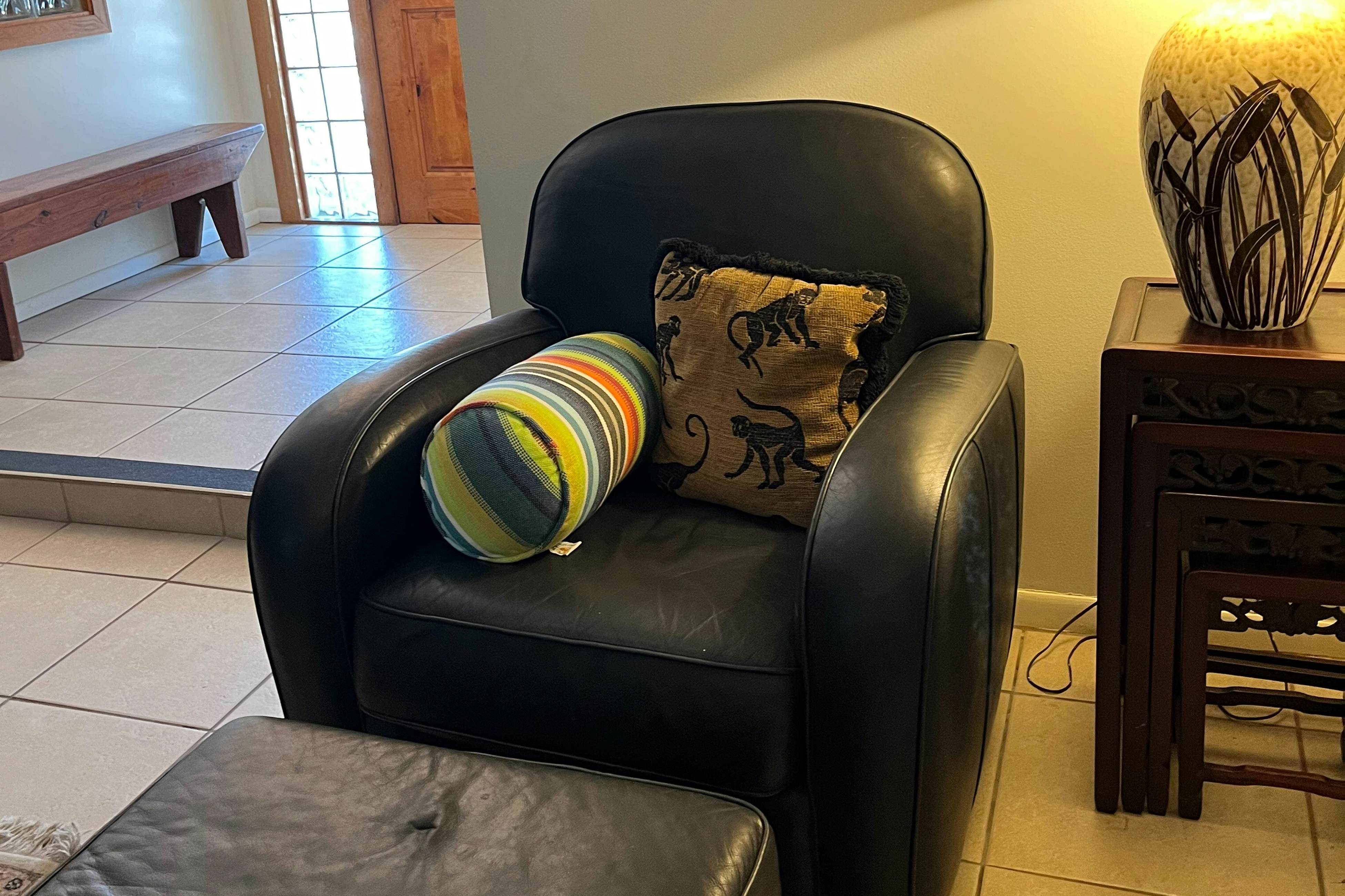 Home near the beach with private pool, enclosed patio, & W/D