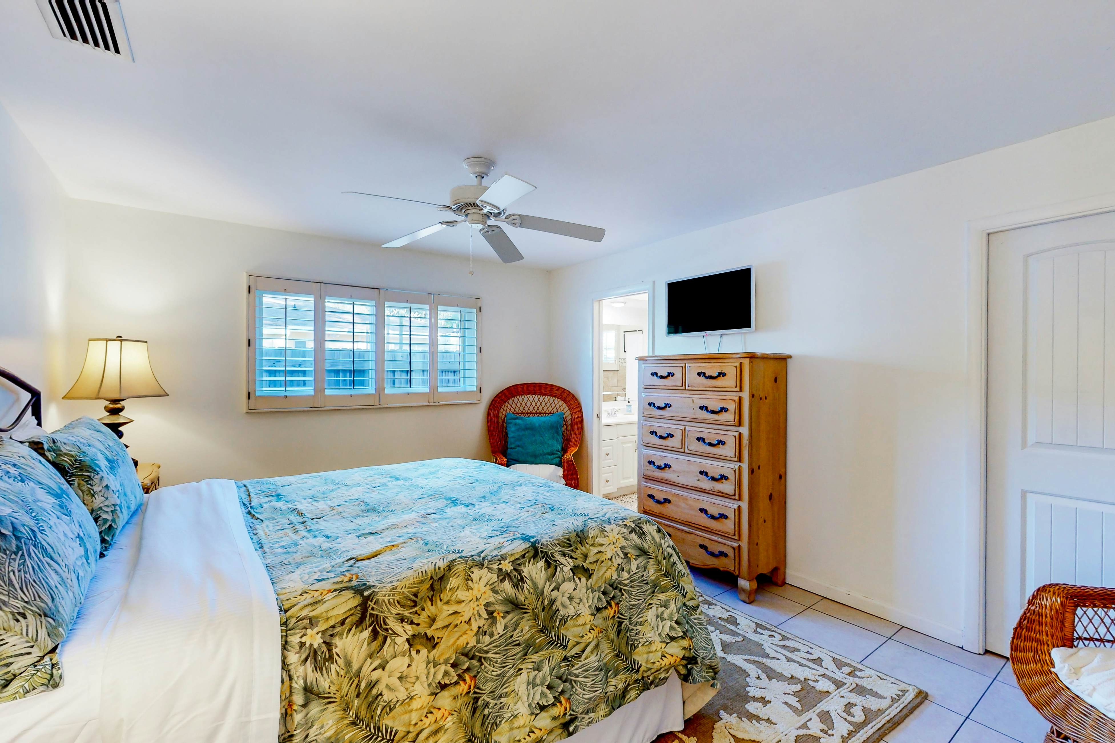 Home near the beach with private pool, enclosed patio, & W/D