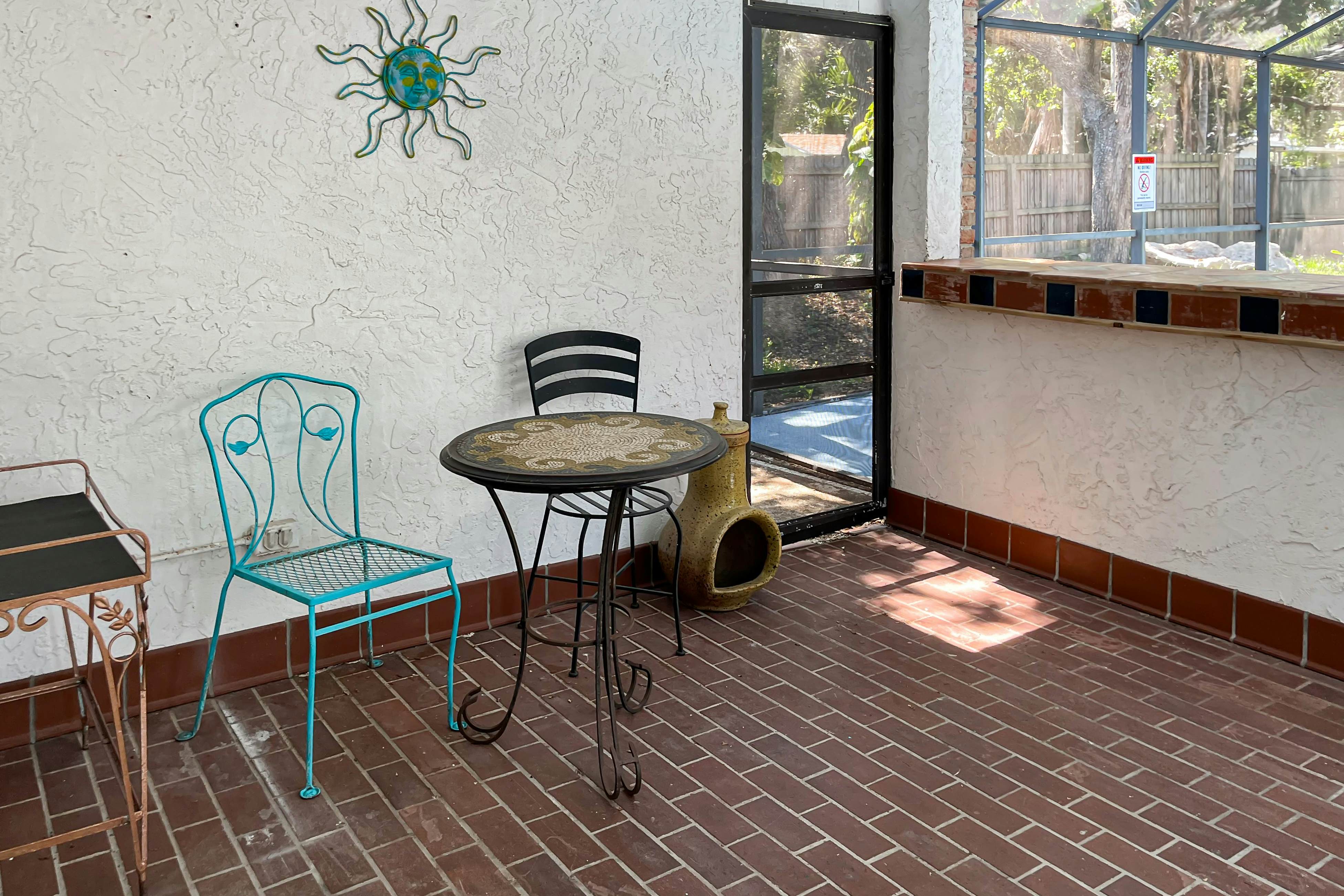 Home near the beach with private pool, enclosed patio, & W/D