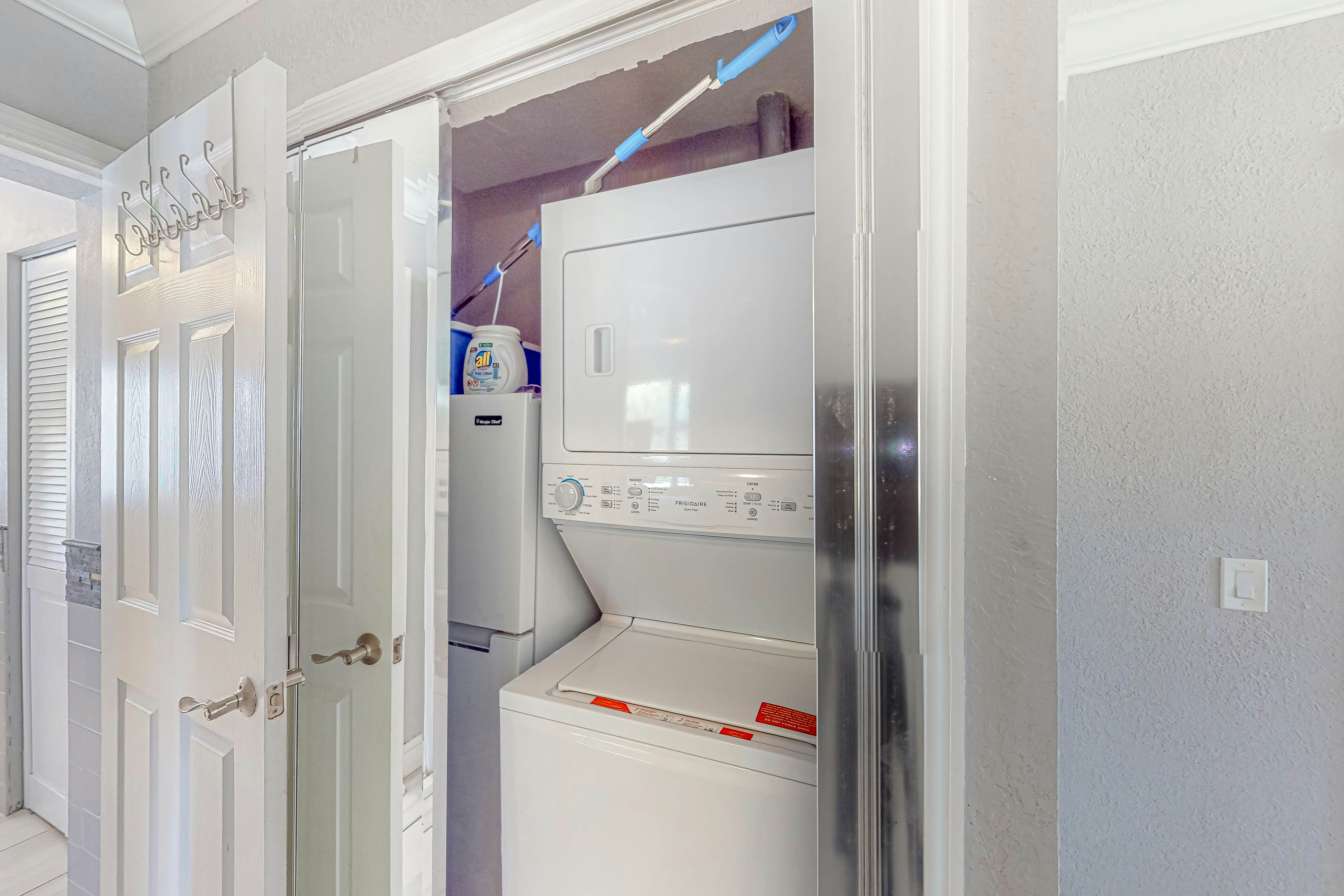 Dog-friendly home near beaches with private pool, enclosed backyard, grill, W/D