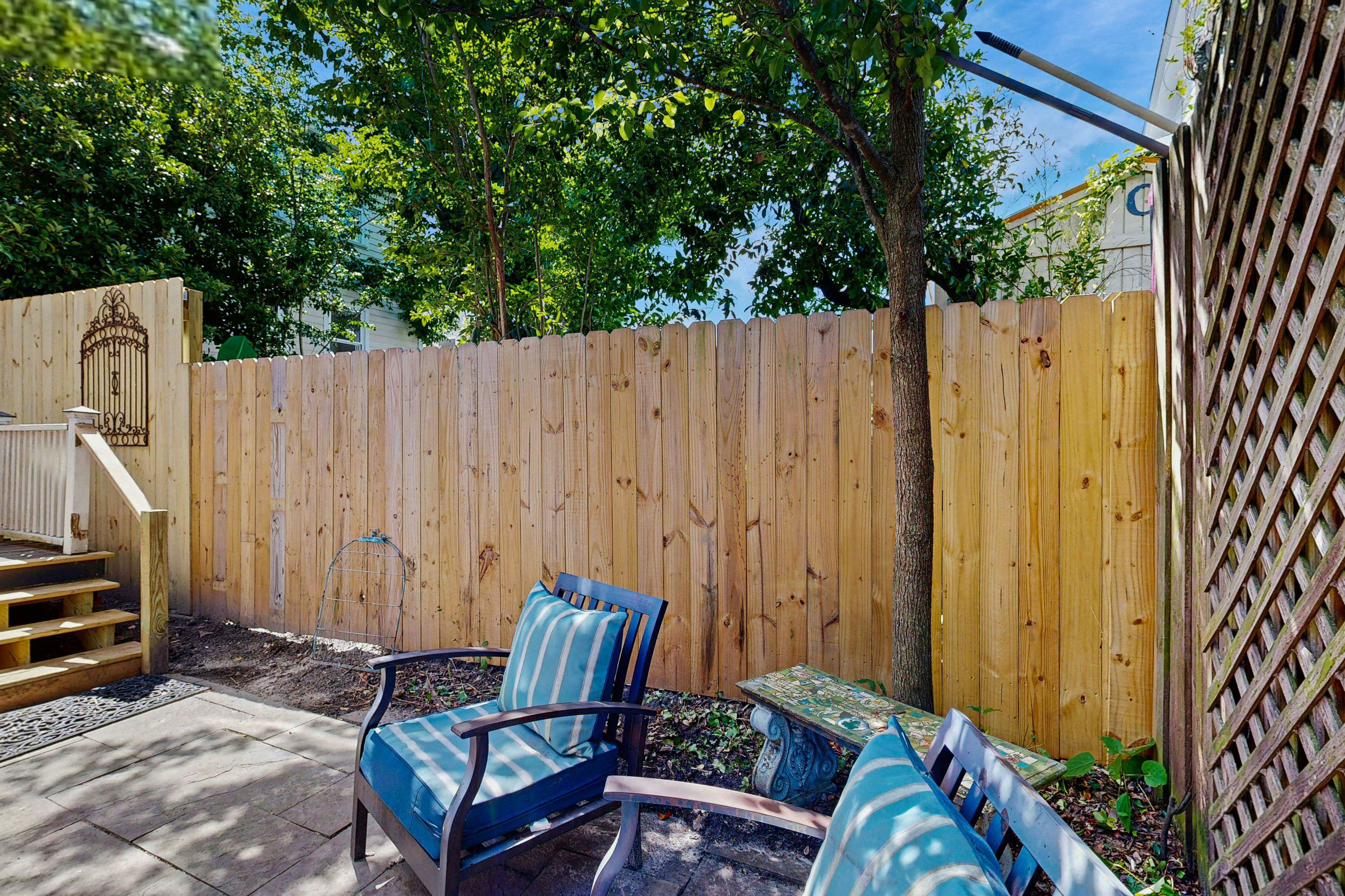 North Central, 30-Day Rental Home w/Double Porches, Garden Patio, and Free WiFi