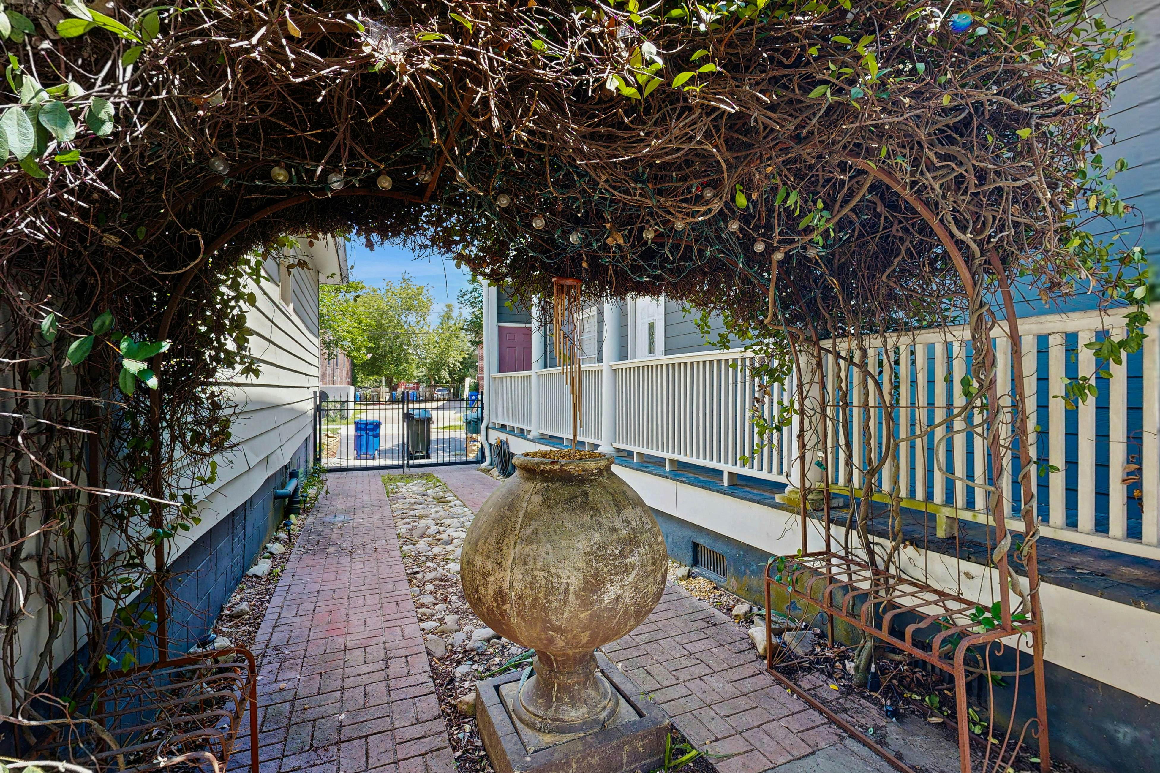 North Central, 30-Day Rental Home w/Double Porches, Garden Patio, and Free WiFi