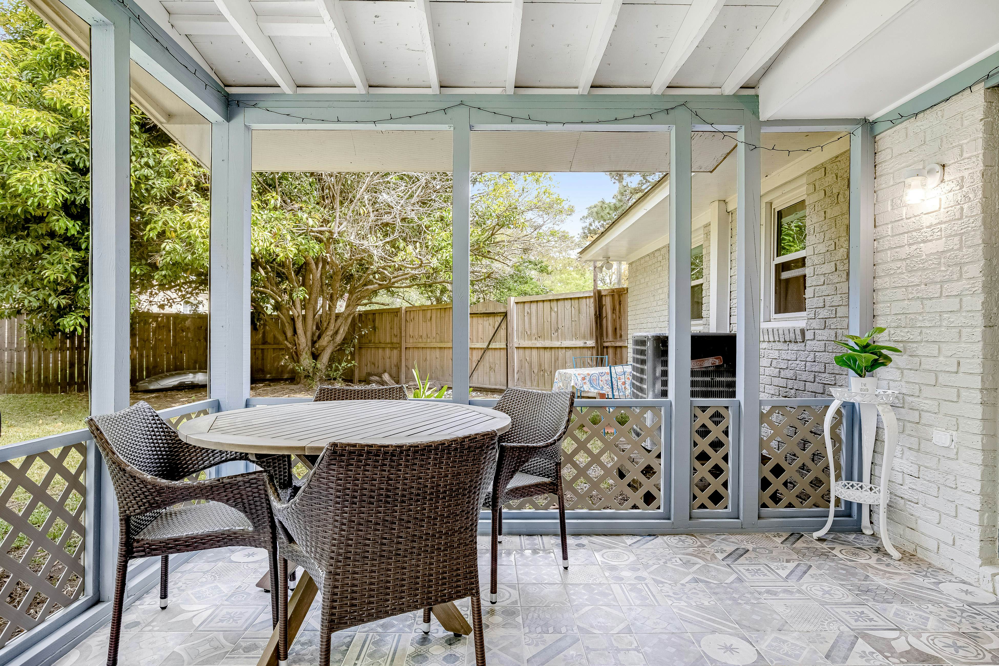 Stylish, Dog-Friendly, 30-Day Rental House w/Free WiFi, W/D, and Furnished Patio