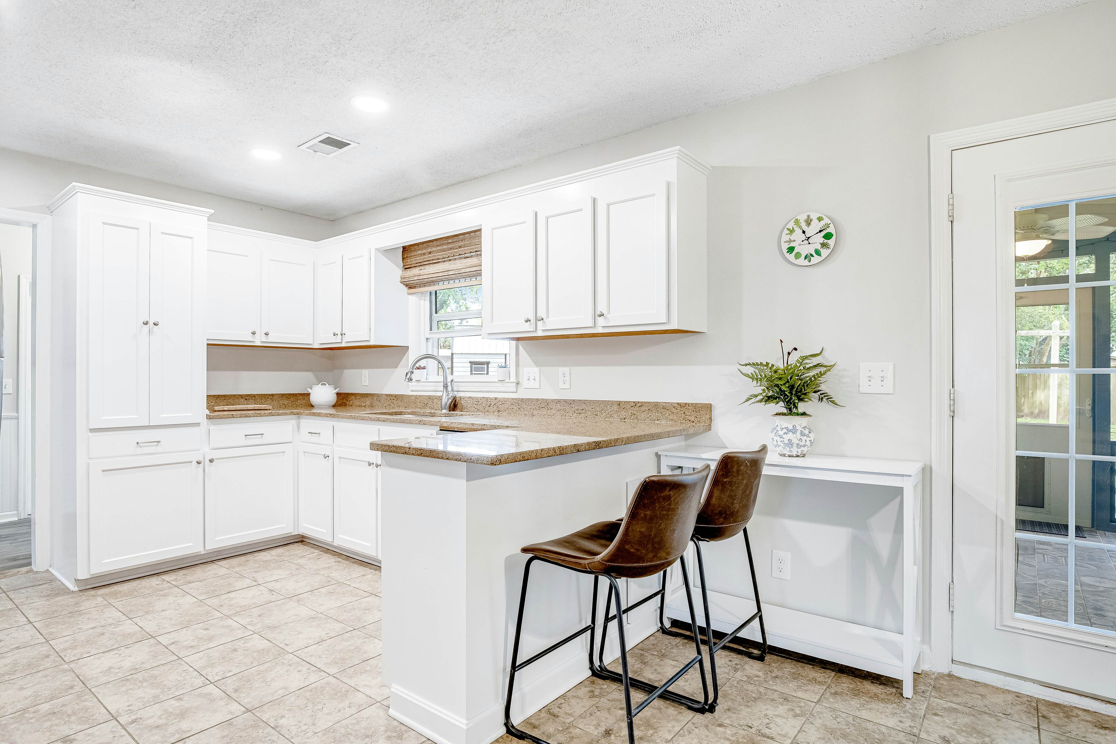 Stylish, Dog-Friendly, 30-Day Rental House w/Free WiFi, W/D, and Furnished Patio