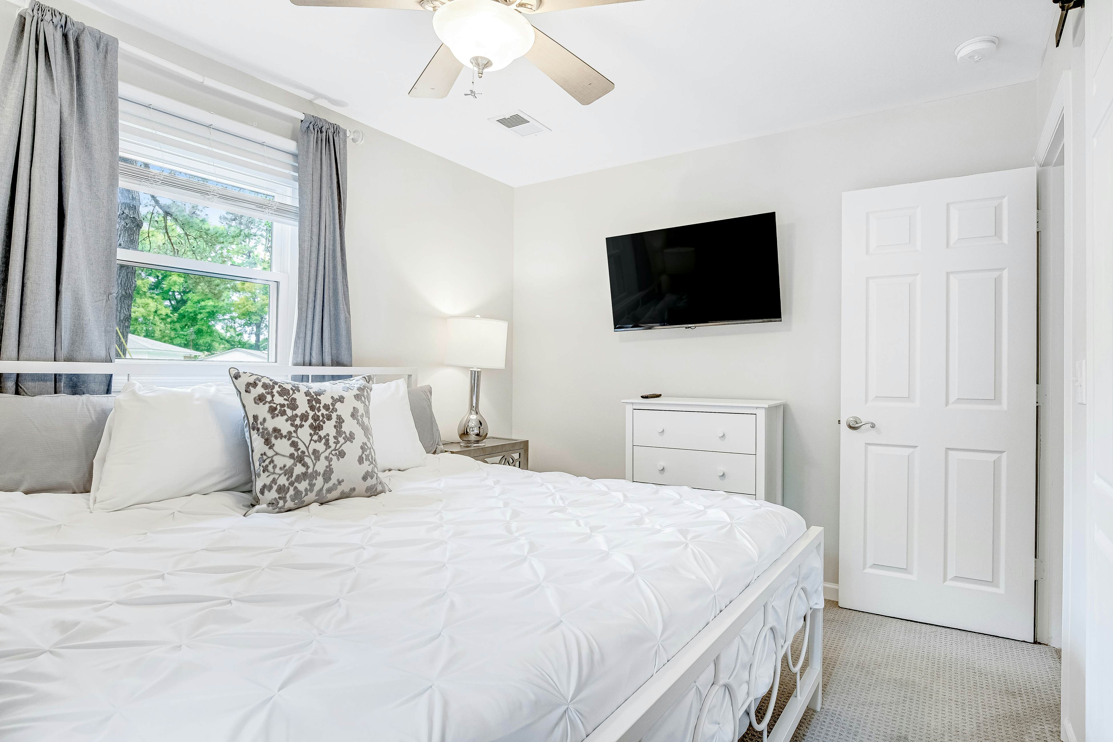 Stylish, Dog-Friendly, 30-Day Rental House w/Free WiFi, W/D, and Furnished Patio