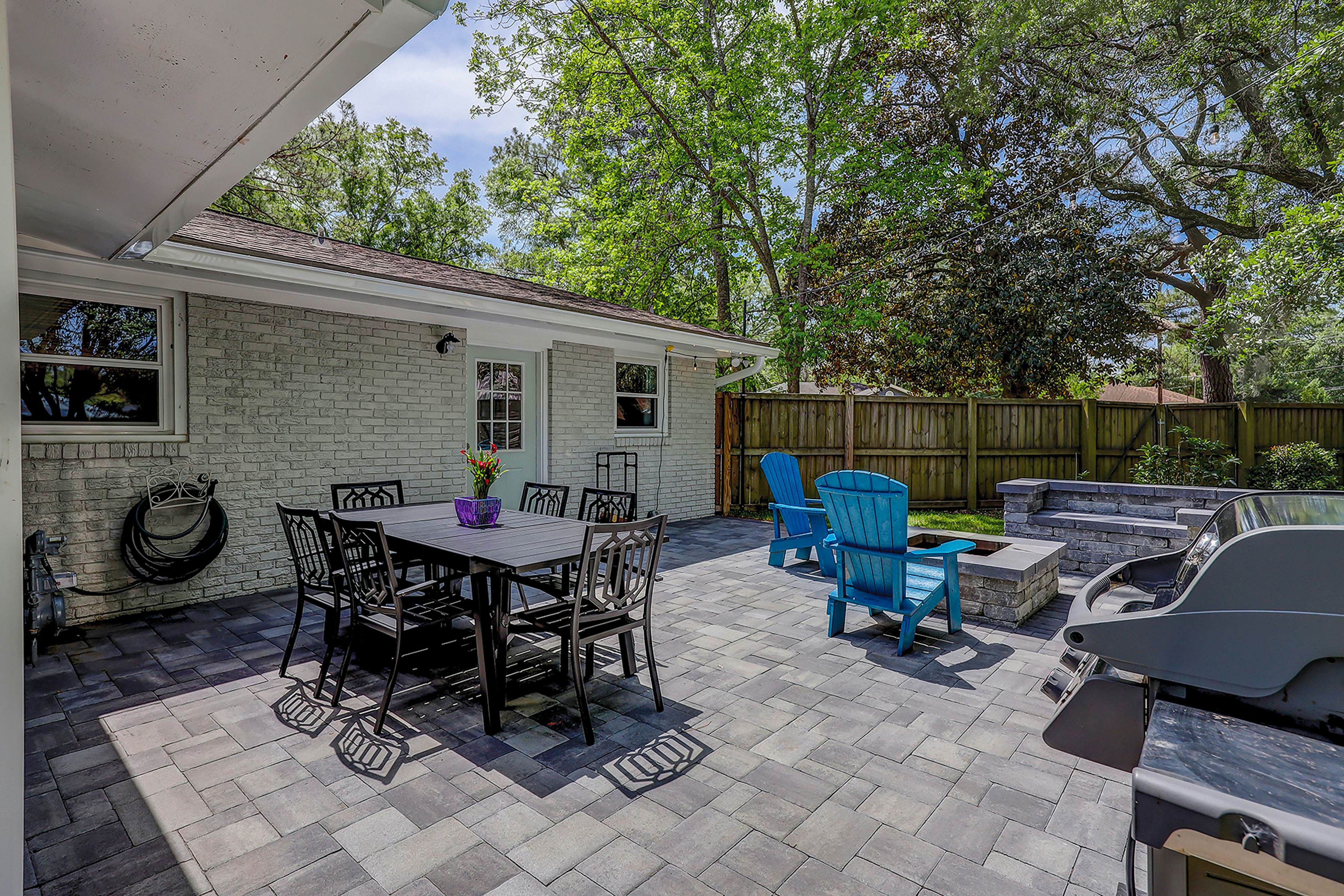 Stylish, Dog-Friendly, 30-Day Rental House w/Free WiFi, W/D, and Furnished Patio