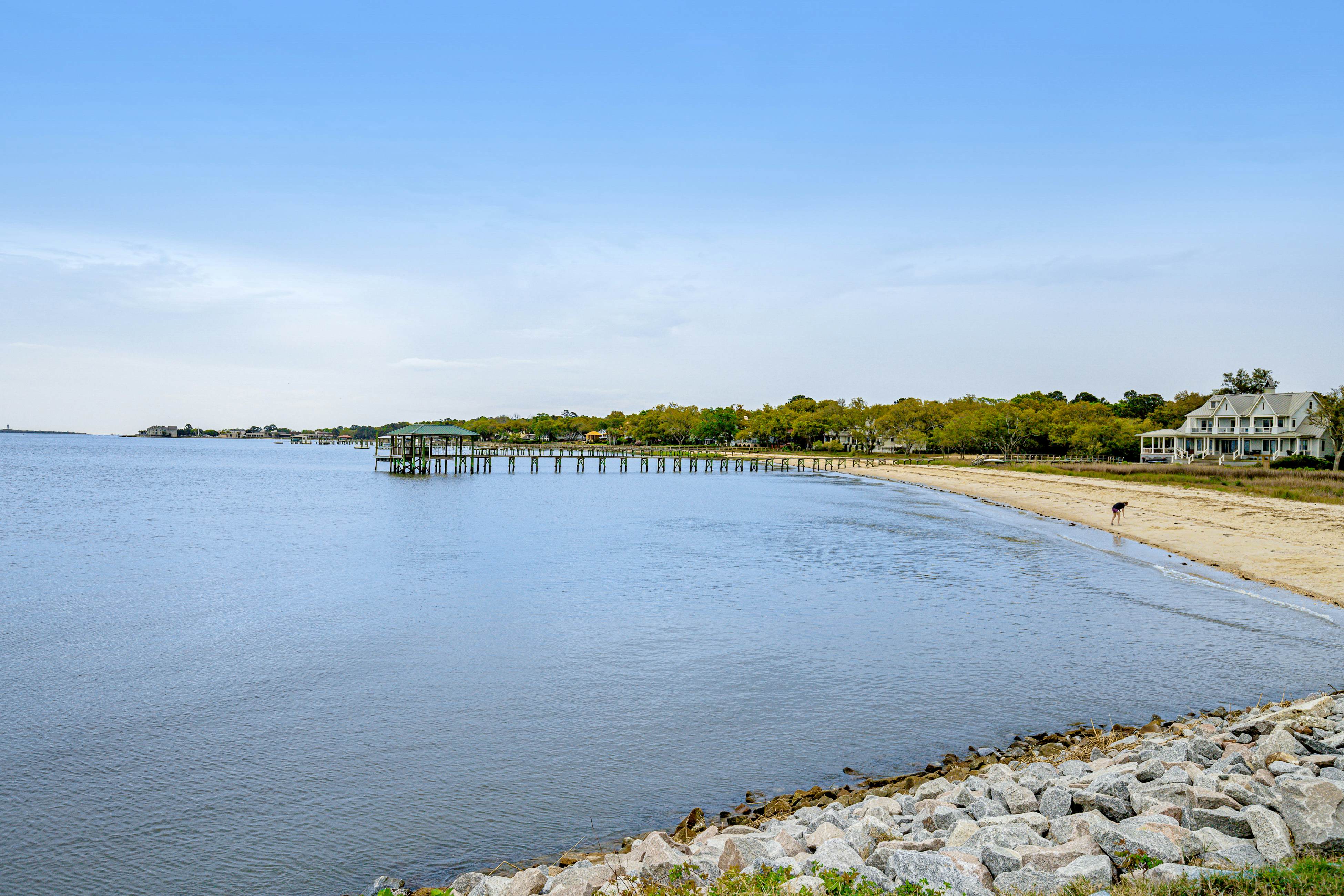 Stylish, Dog-Friendly, 30-Day Rental House w/Free WiFi, W/D, and Furnished Patio