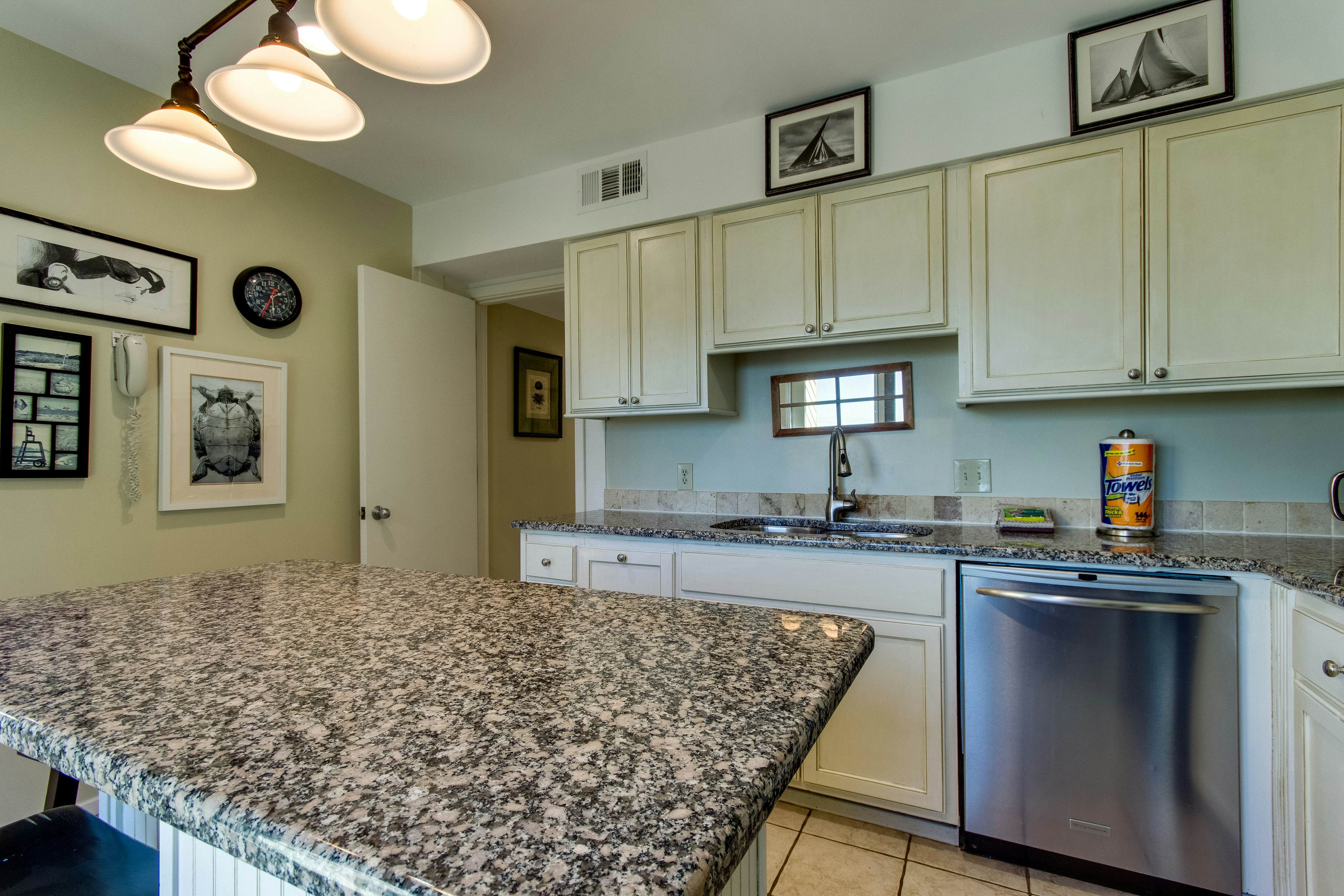 Villa with free WiFi, full kitchen, and full Seabrook Club amenity access