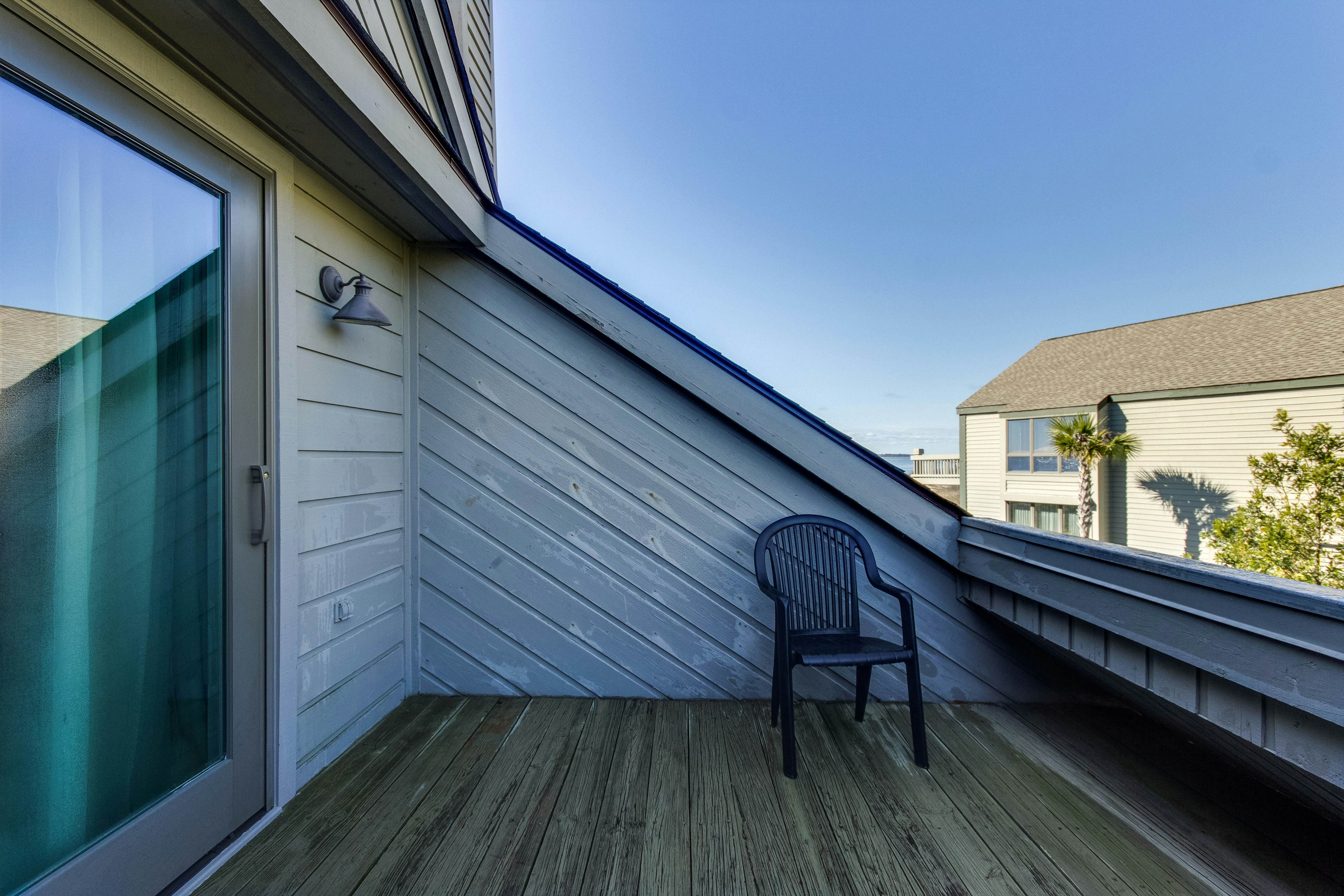 Villa with free WiFi, full kitchen, and full Seabrook Club amenity access