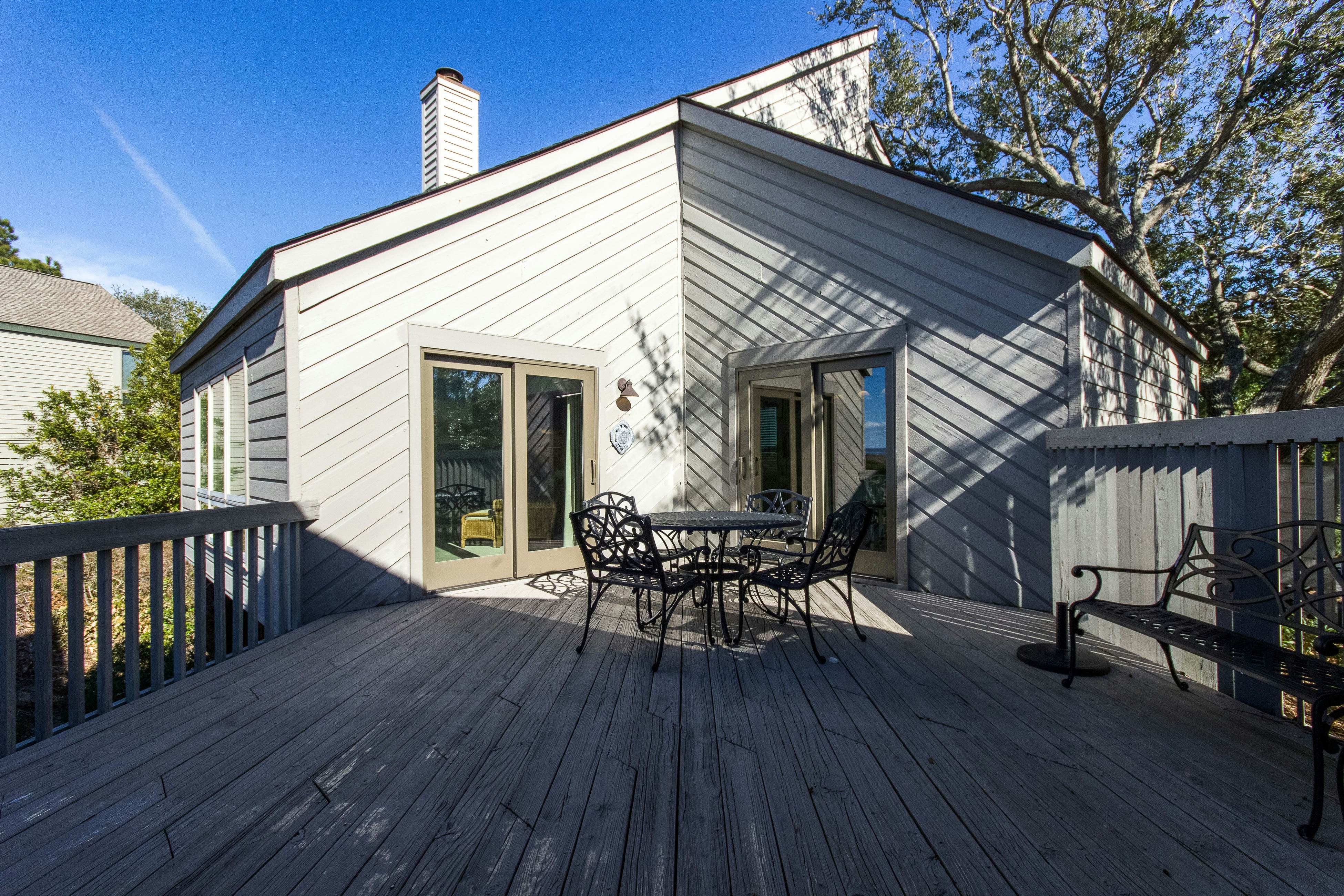 Villa with free WiFi, full kitchen, and full Seabrook Club amenity access