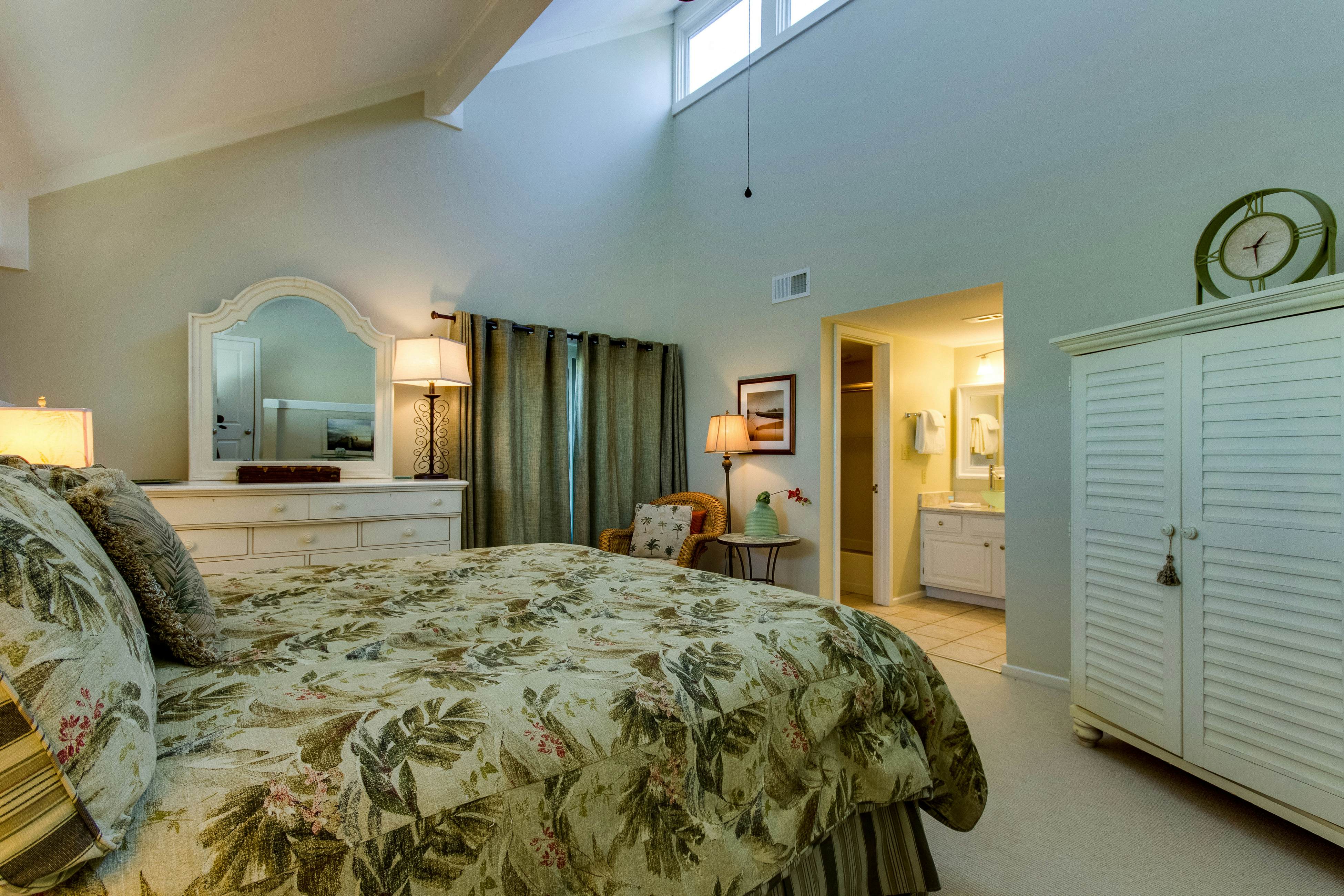 Villa with free WiFi, full kitchen, and full Seabrook Club amenity access