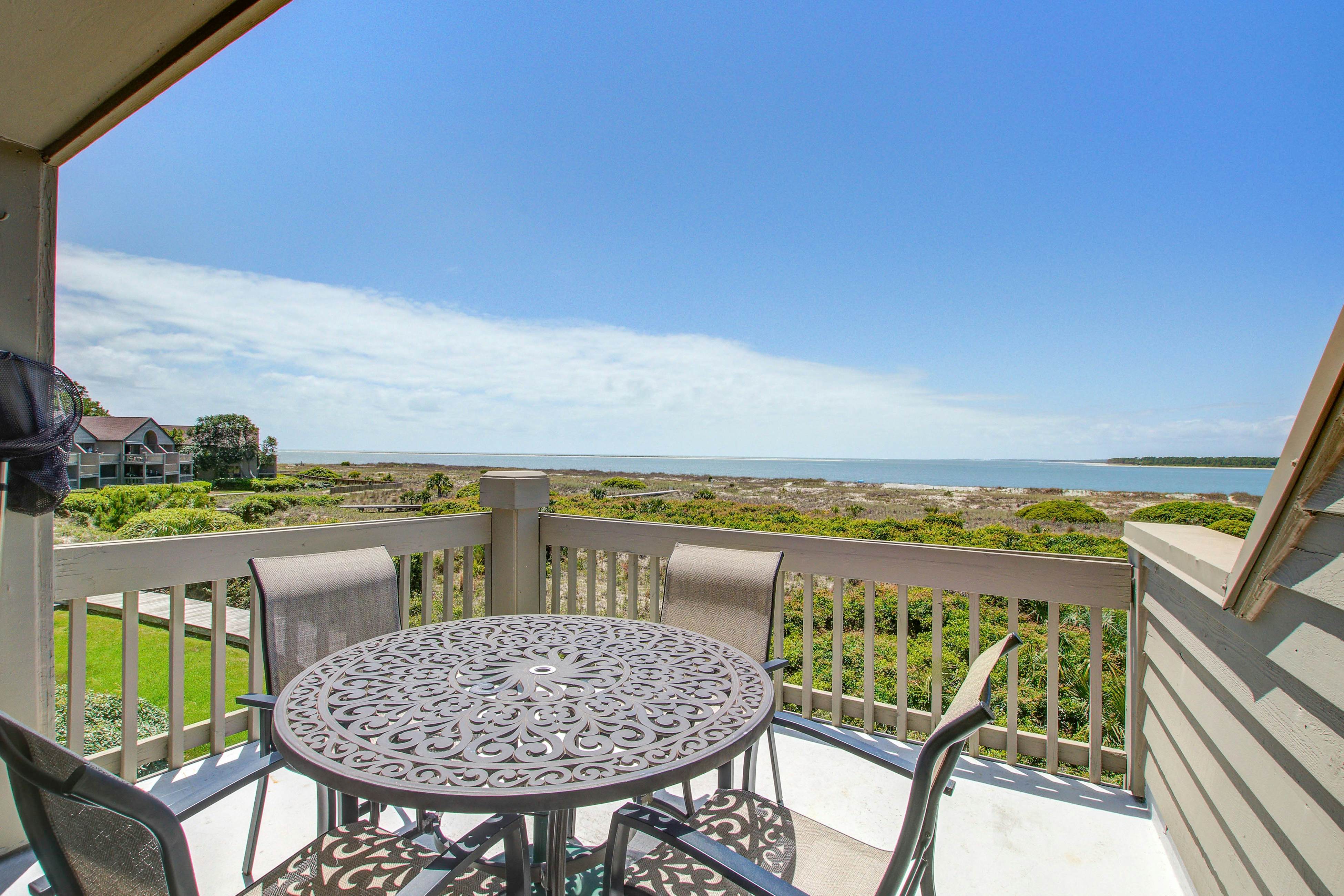 Beachfront villa with dolphin viewing deck, shared pools, tennis, golf & more