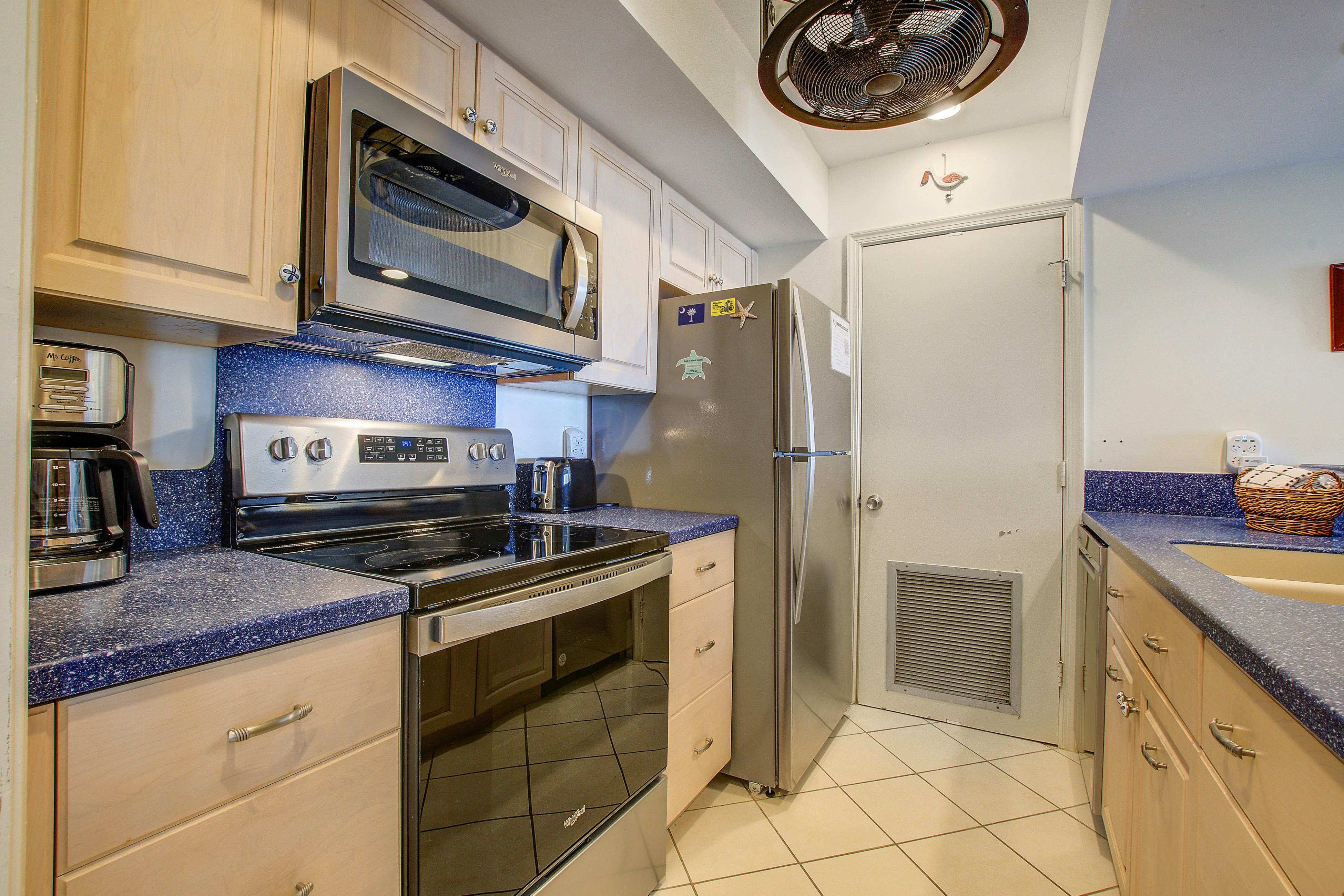 Beachfront villa with dolphin viewing deck, shared pools, tennis, golf & more