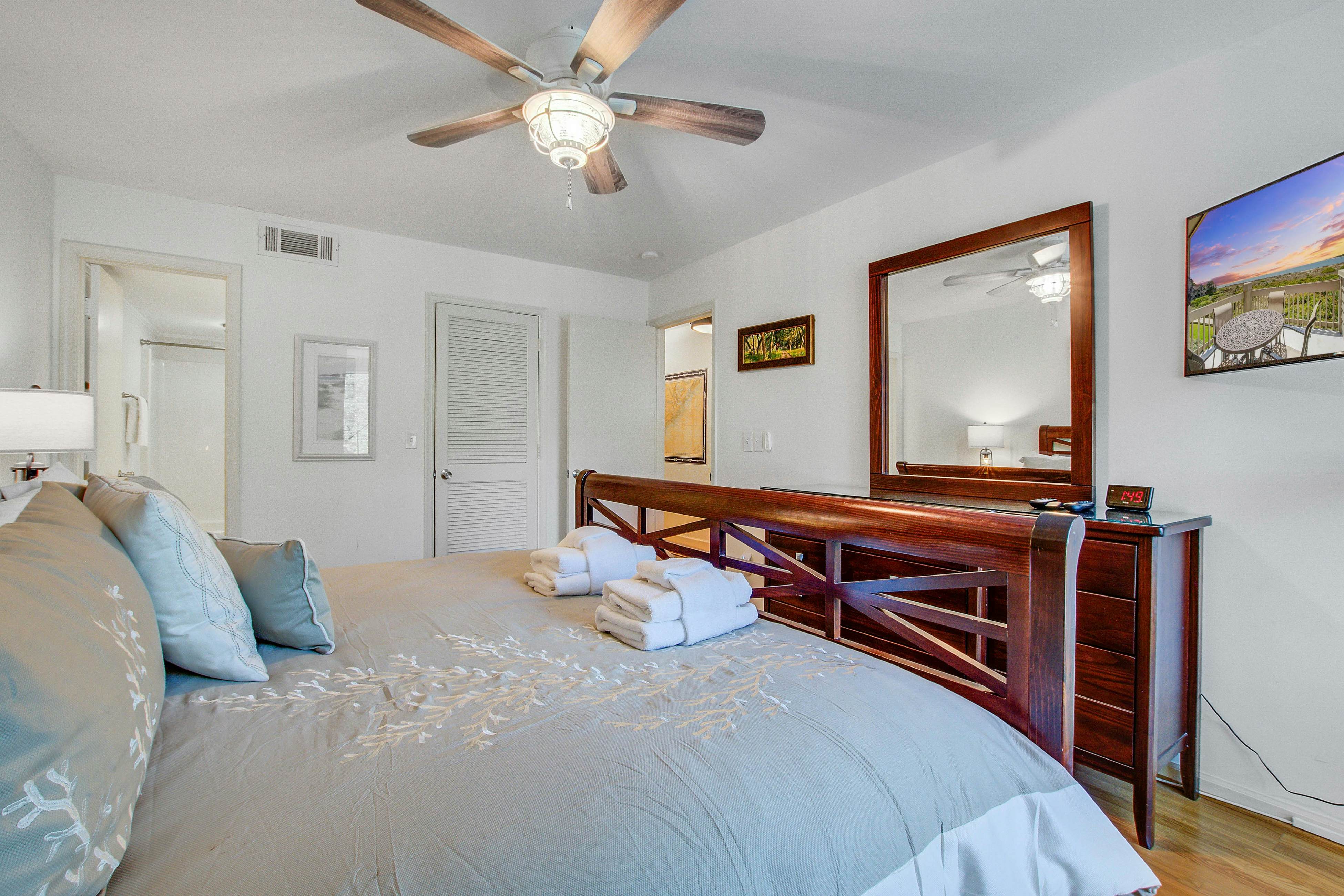 Beachfront villa with dolphin viewing deck, shared pools, tennis, golf & more