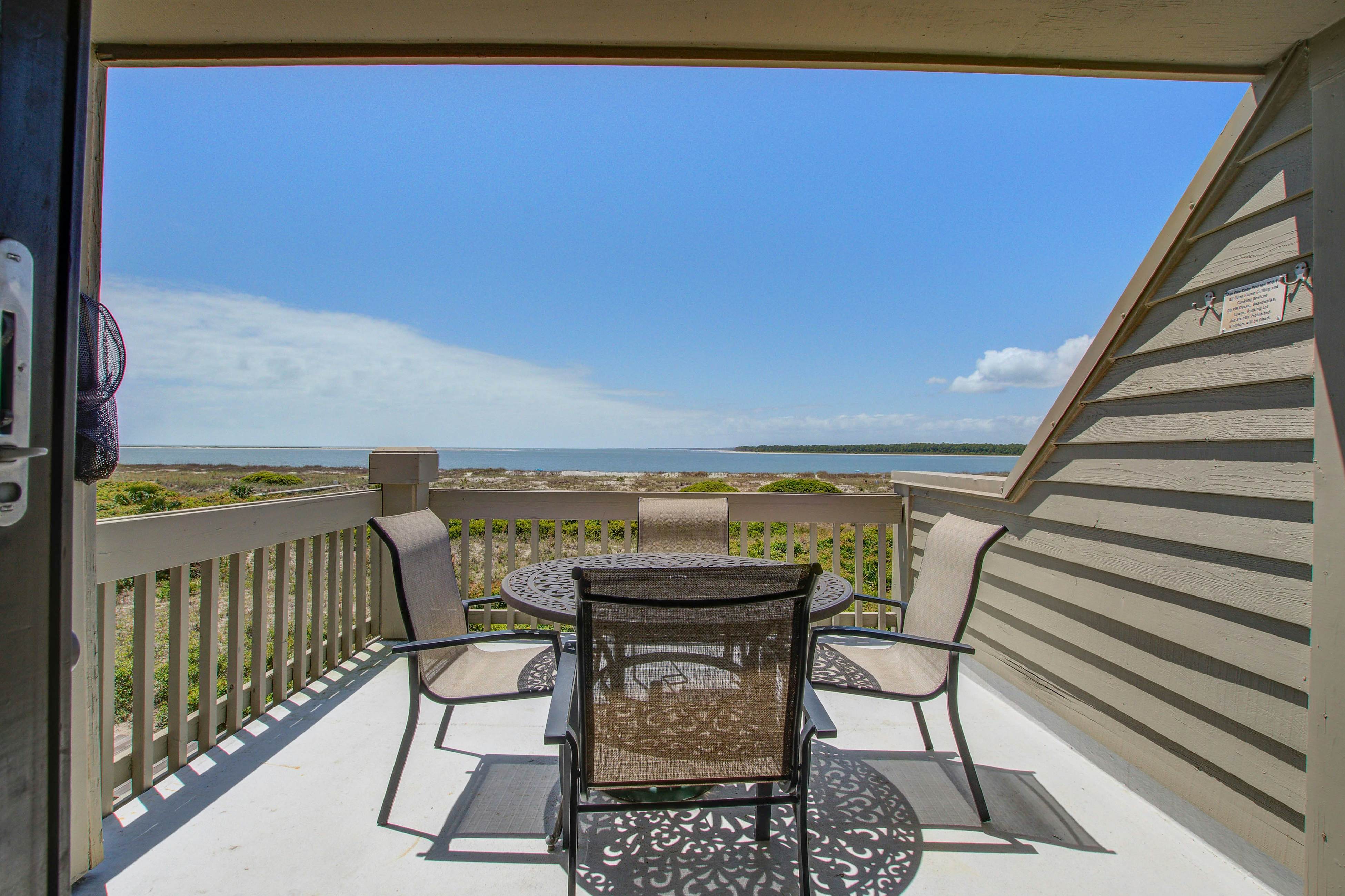 Beachfront villa with dolphin viewing deck, shared pools, tennis, golf & more