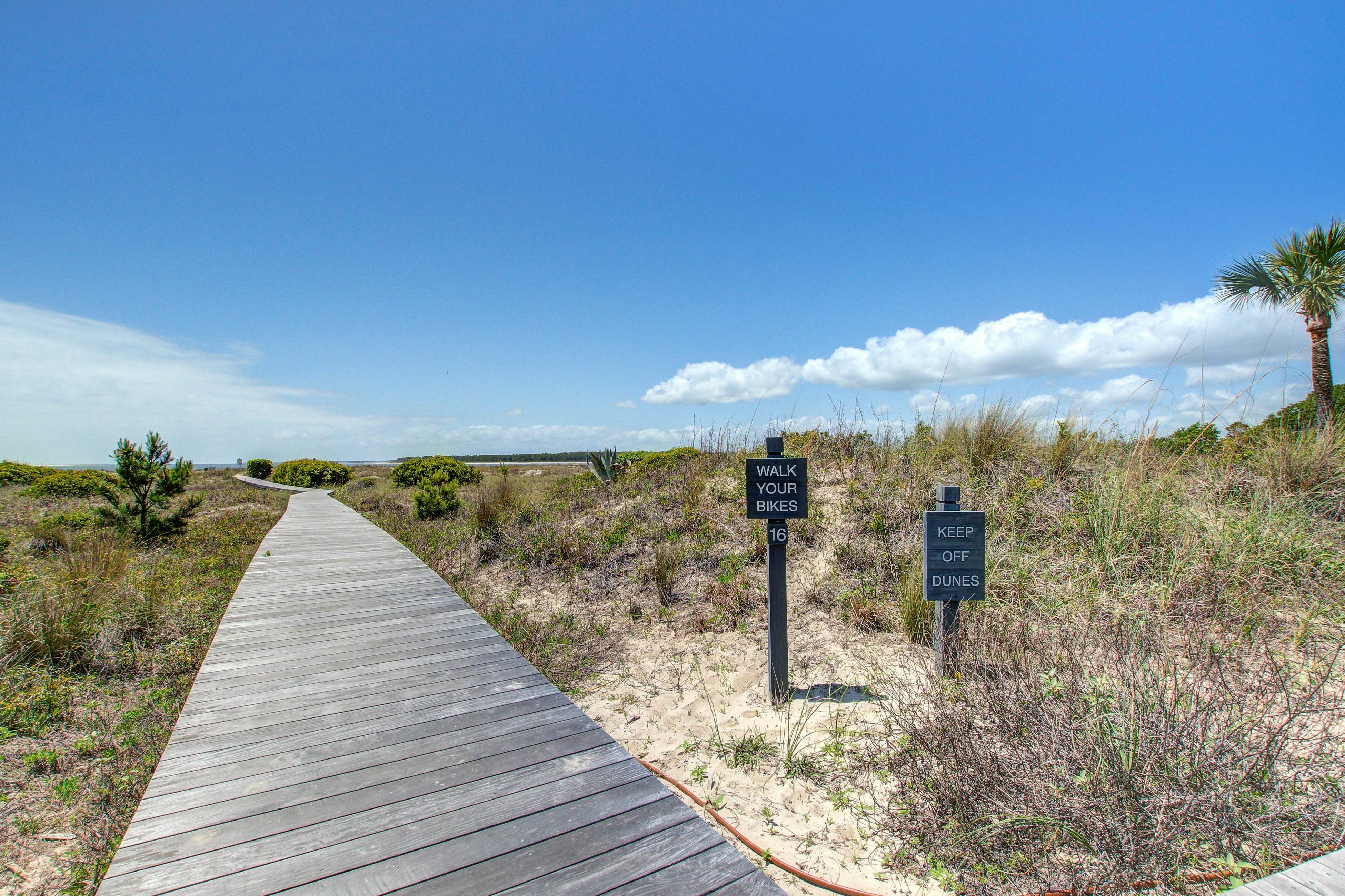 Beachfront villa with dolphin viewing deck, shared pools, tennis, golf & more