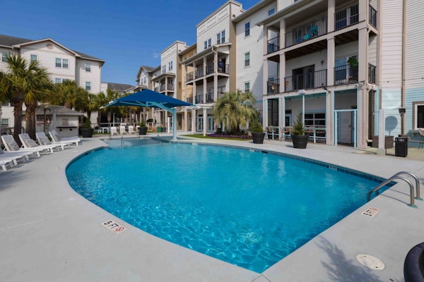 1BR Cottage Home in Pet Friendly Resort w/ Pool, hot tub & parks