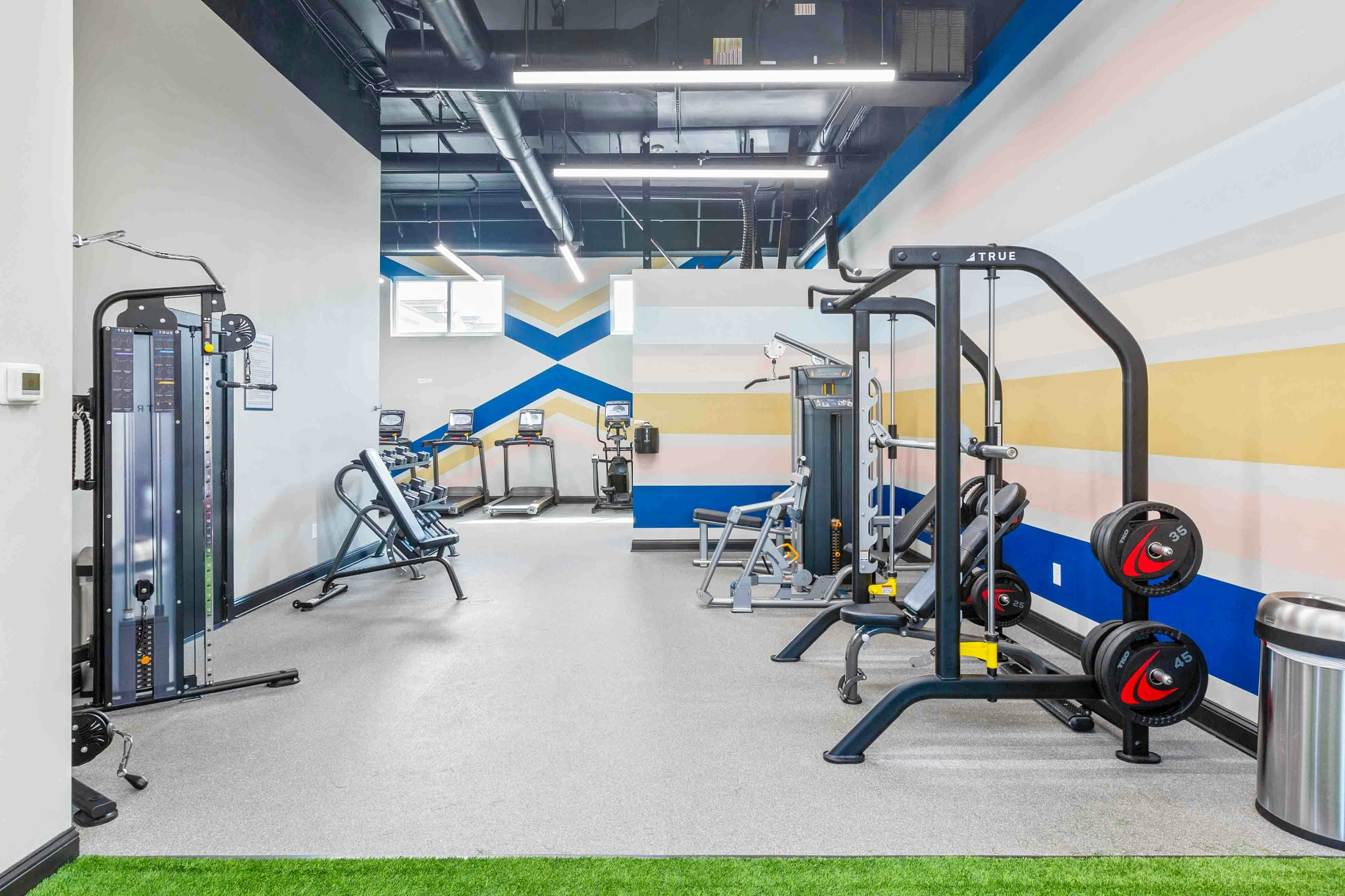 1BR Cottage Home in Pet Friendly Resort w/ Pool, hot tub & parks