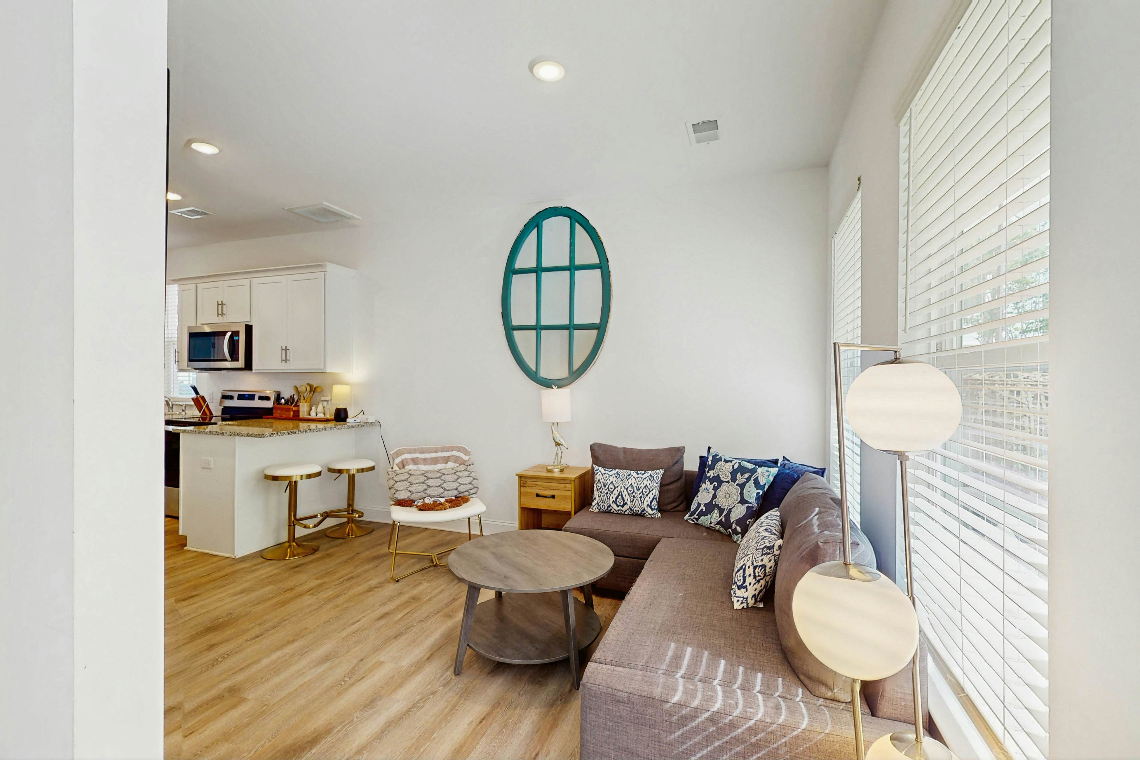 Modern 3BR Cottage in Pet Friendly Luxury Resort w/ Pool