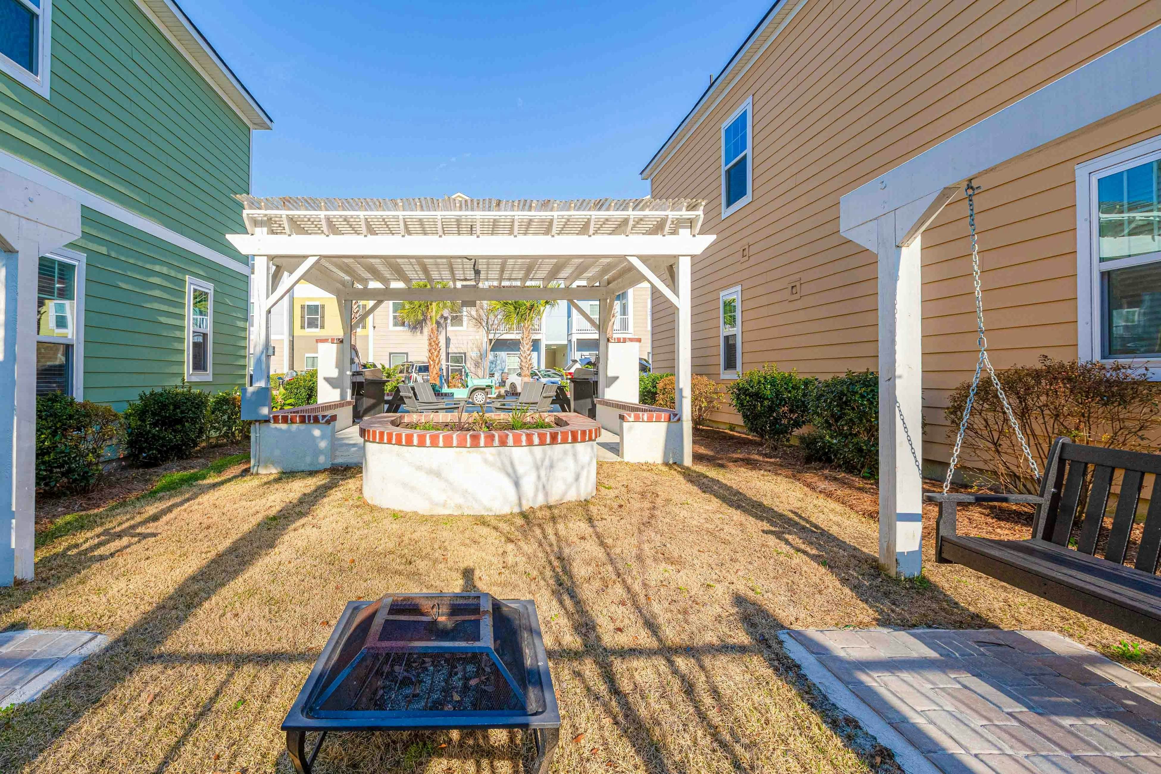 Modern 3BR Cottage in Pet Friendly Luxury Resort w/ Pool