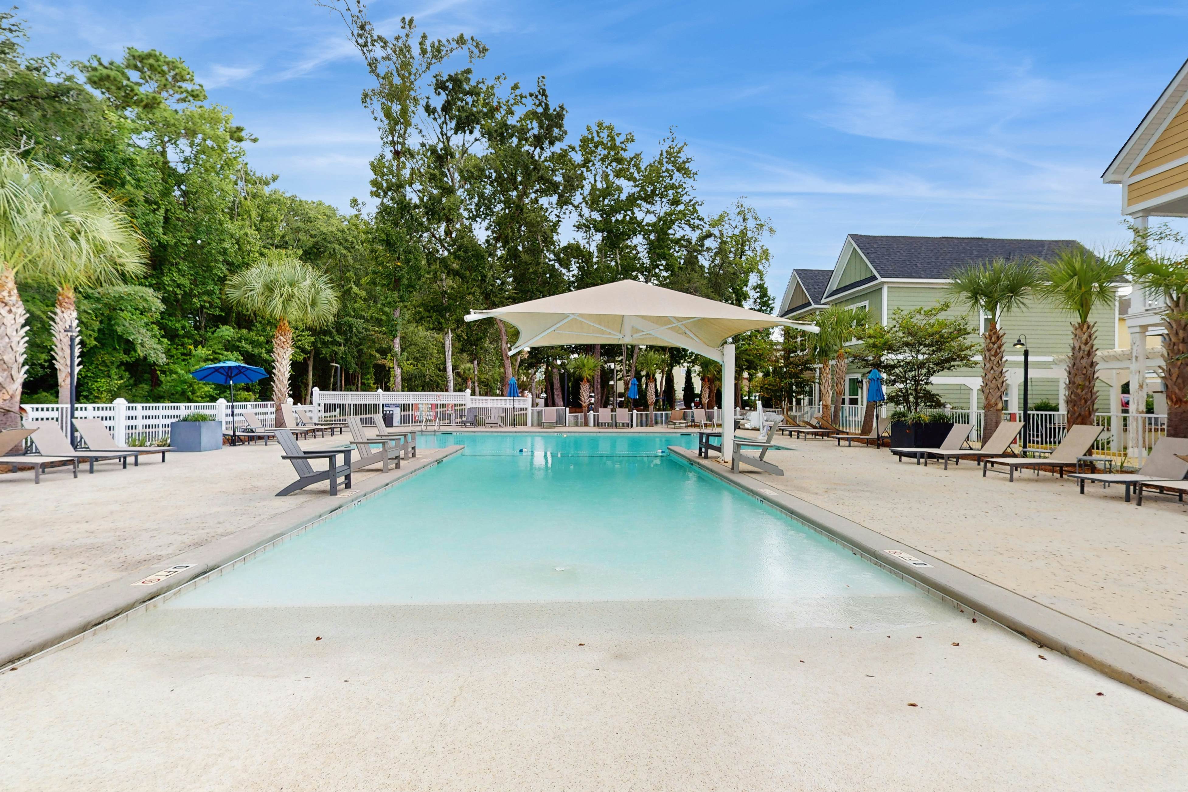 Modern 3BR Cottage in Pet Friendly Luxury Resort w/ Pool