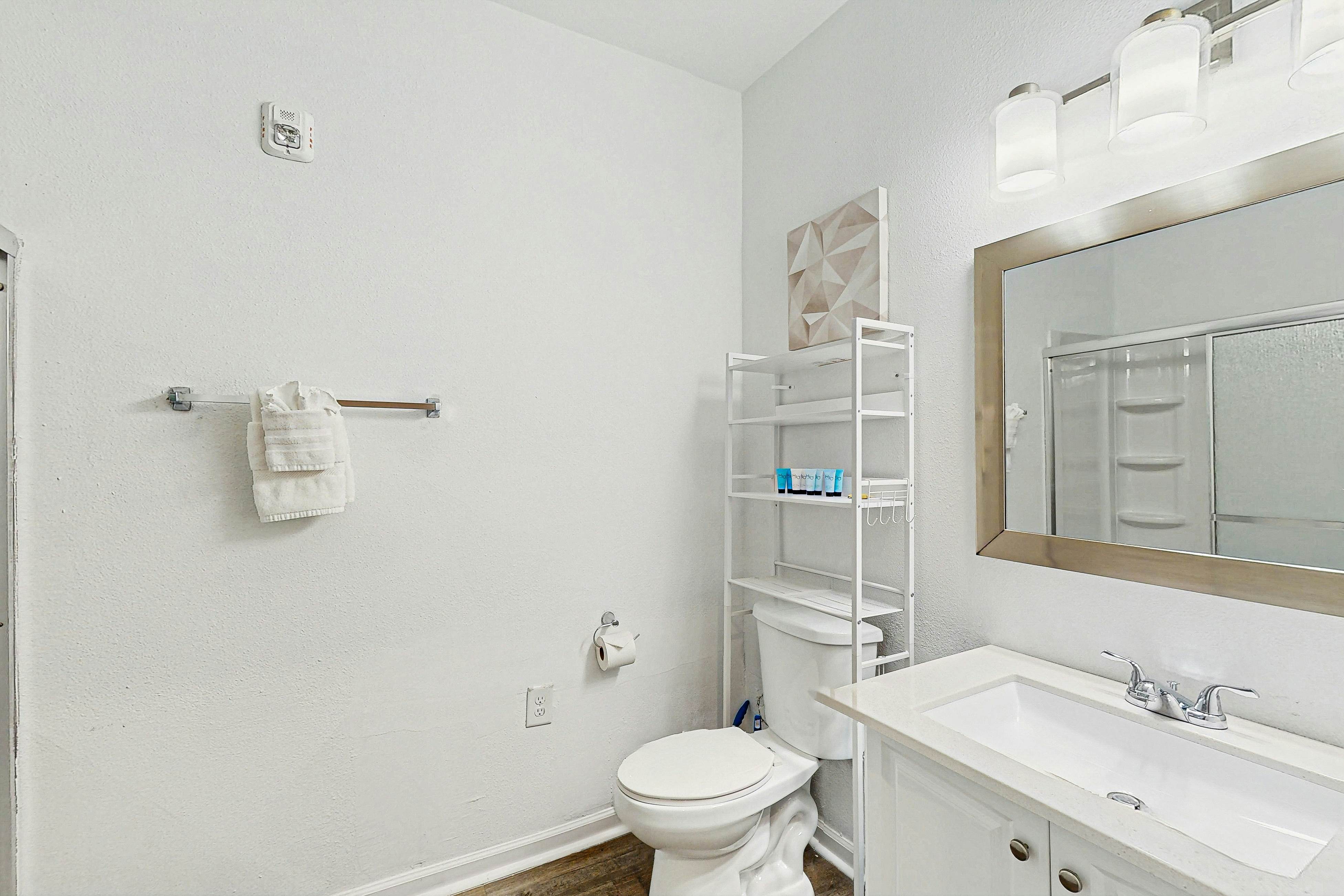 Cozy Studio:  Pet Friendly in Resort with a Shared Hot Tub