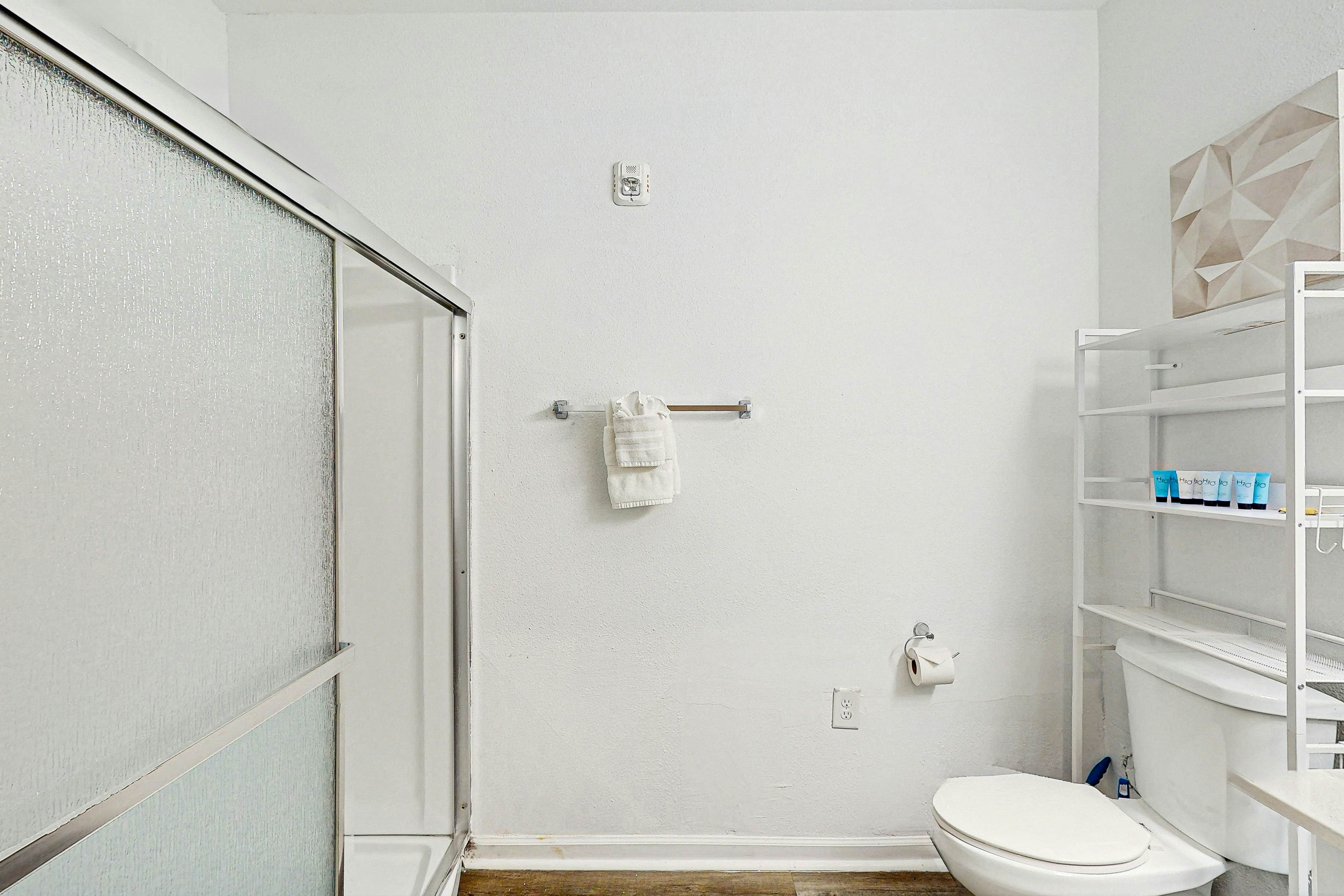 Cozy Studio:  Pet Friendly in Resort with a Shared Hot Tub