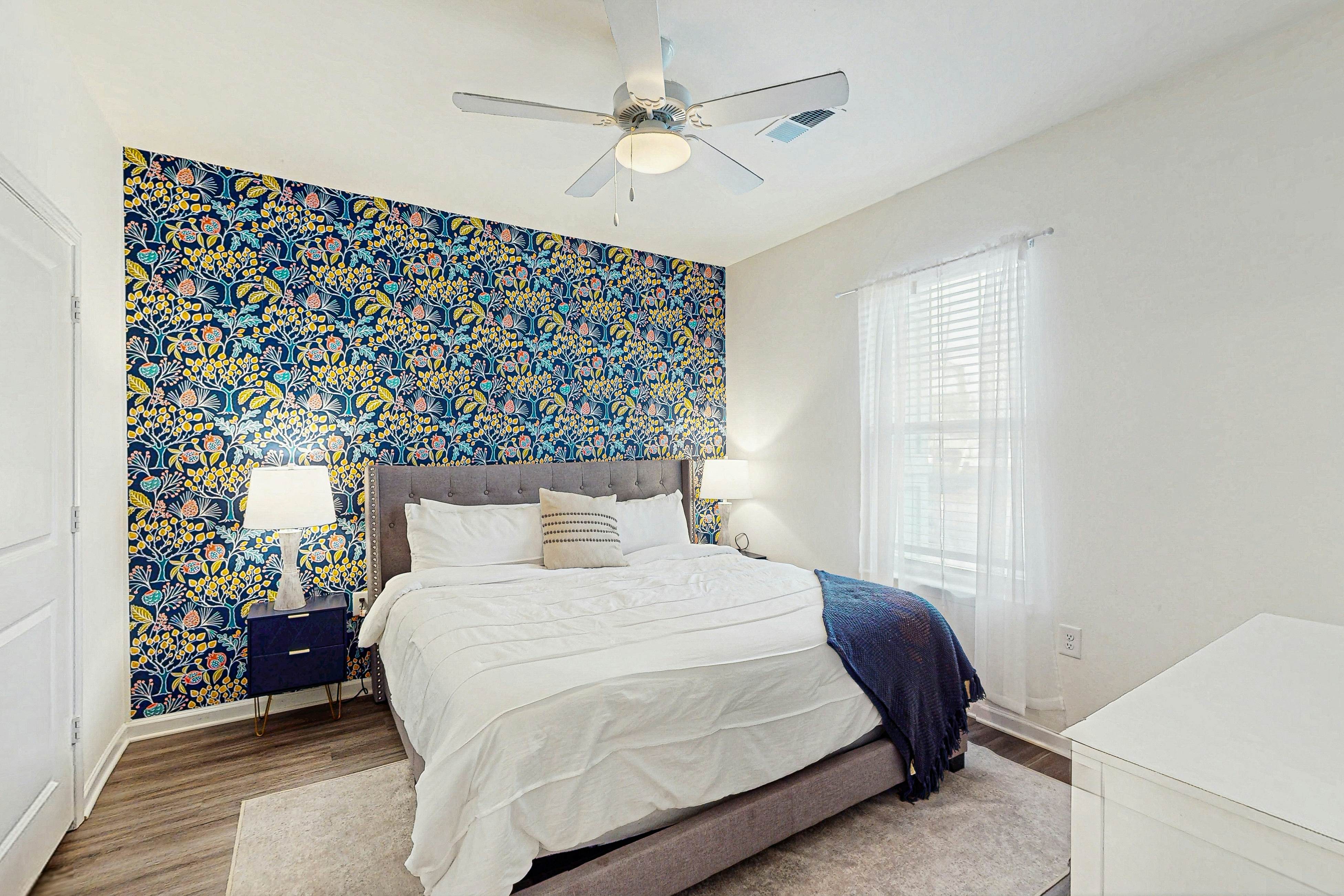 Spacious 3BR in Pet Friendly Walkable Resort with a Pool