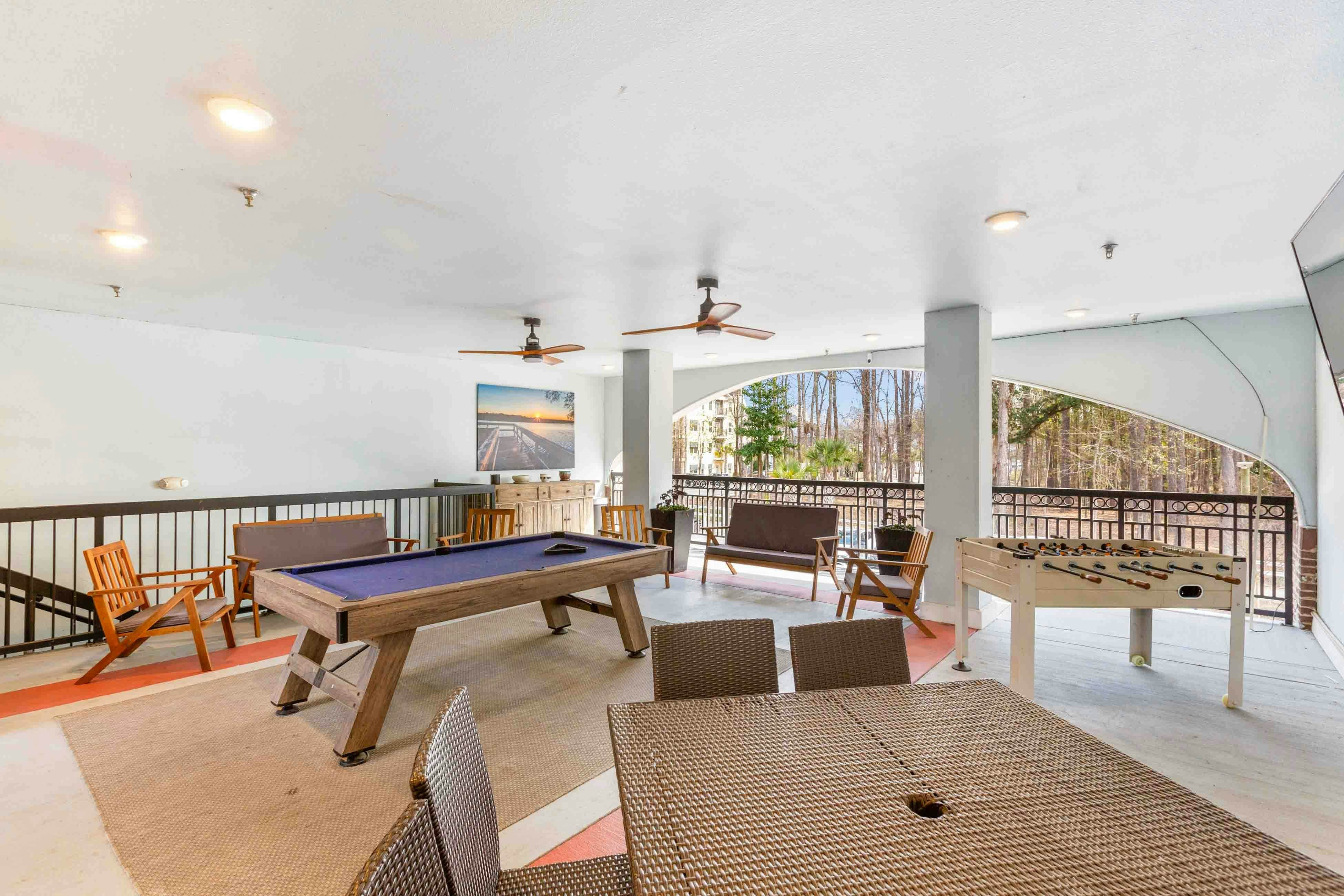 Spacious 3BR in Pet Friendly Walkable Resort with a Pool