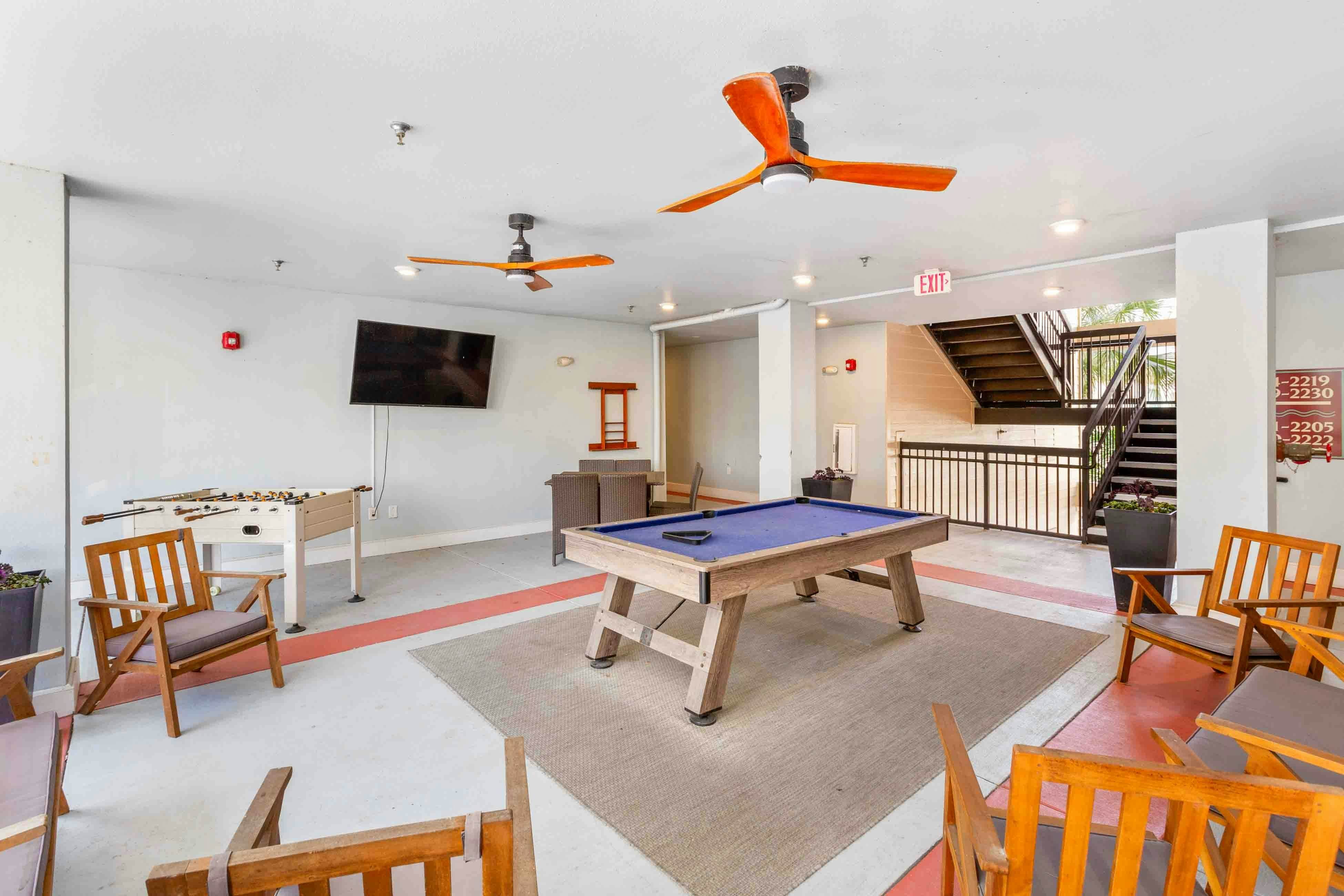 Spacious 3BR in Pet Friendly Walkable Resort with a Pool