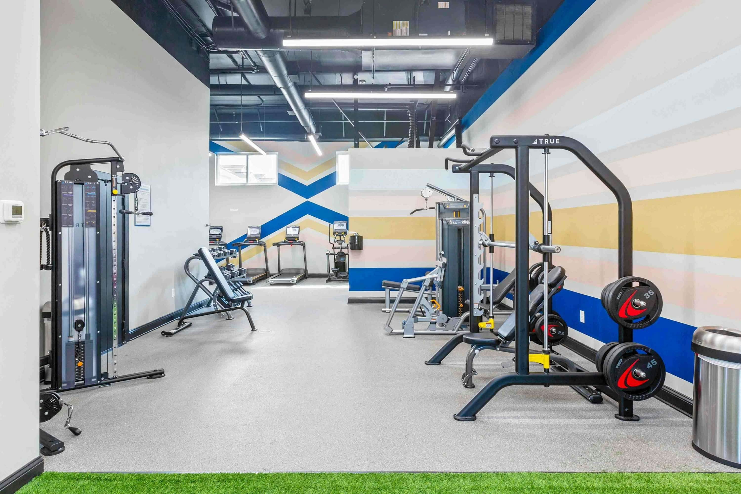 Spacious 3BR in Pet Friendly Walkable Resort with a Pool