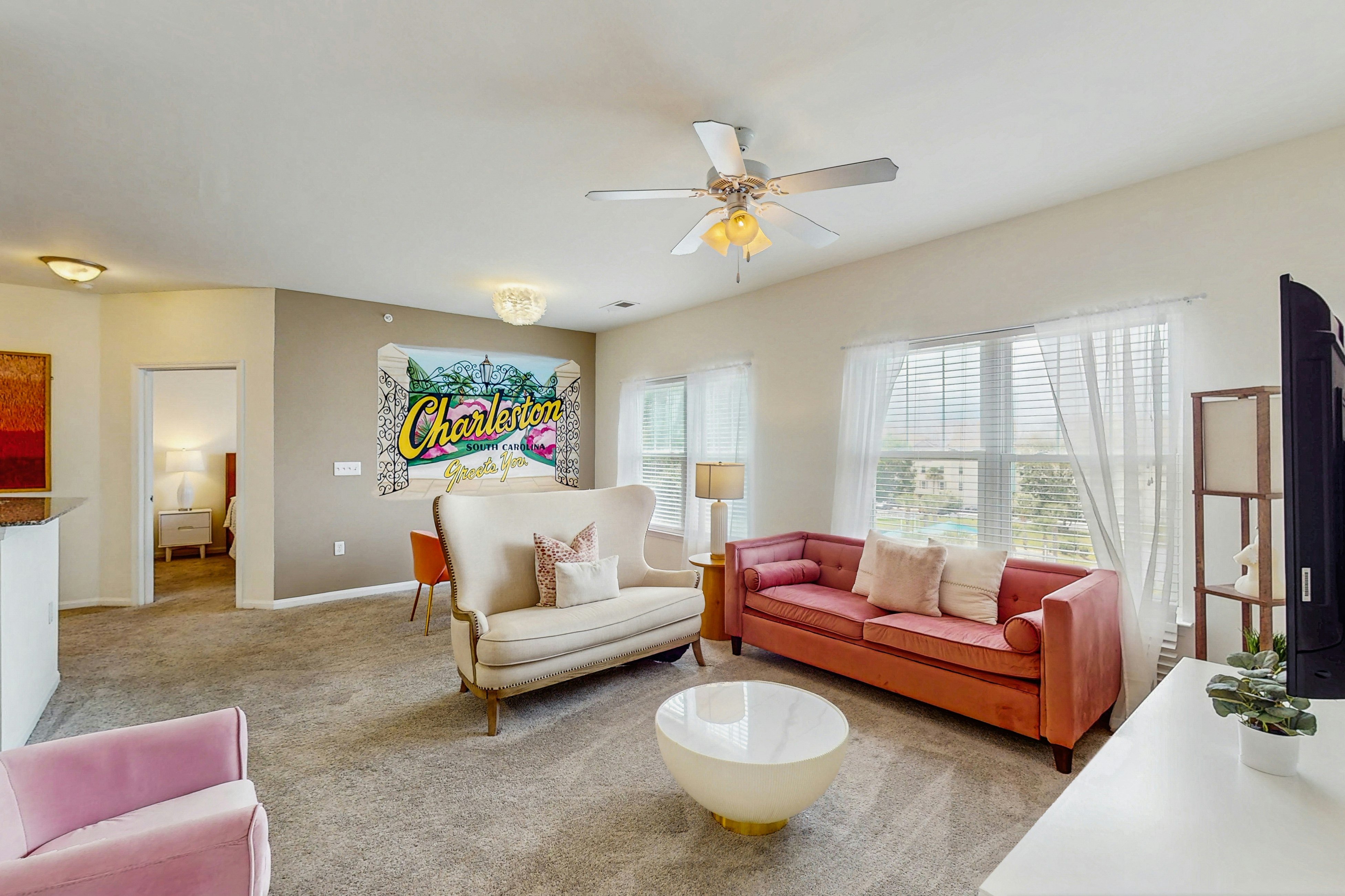 Stylish 2BR:  Pet Friendly in Walkable Resort with a Pool