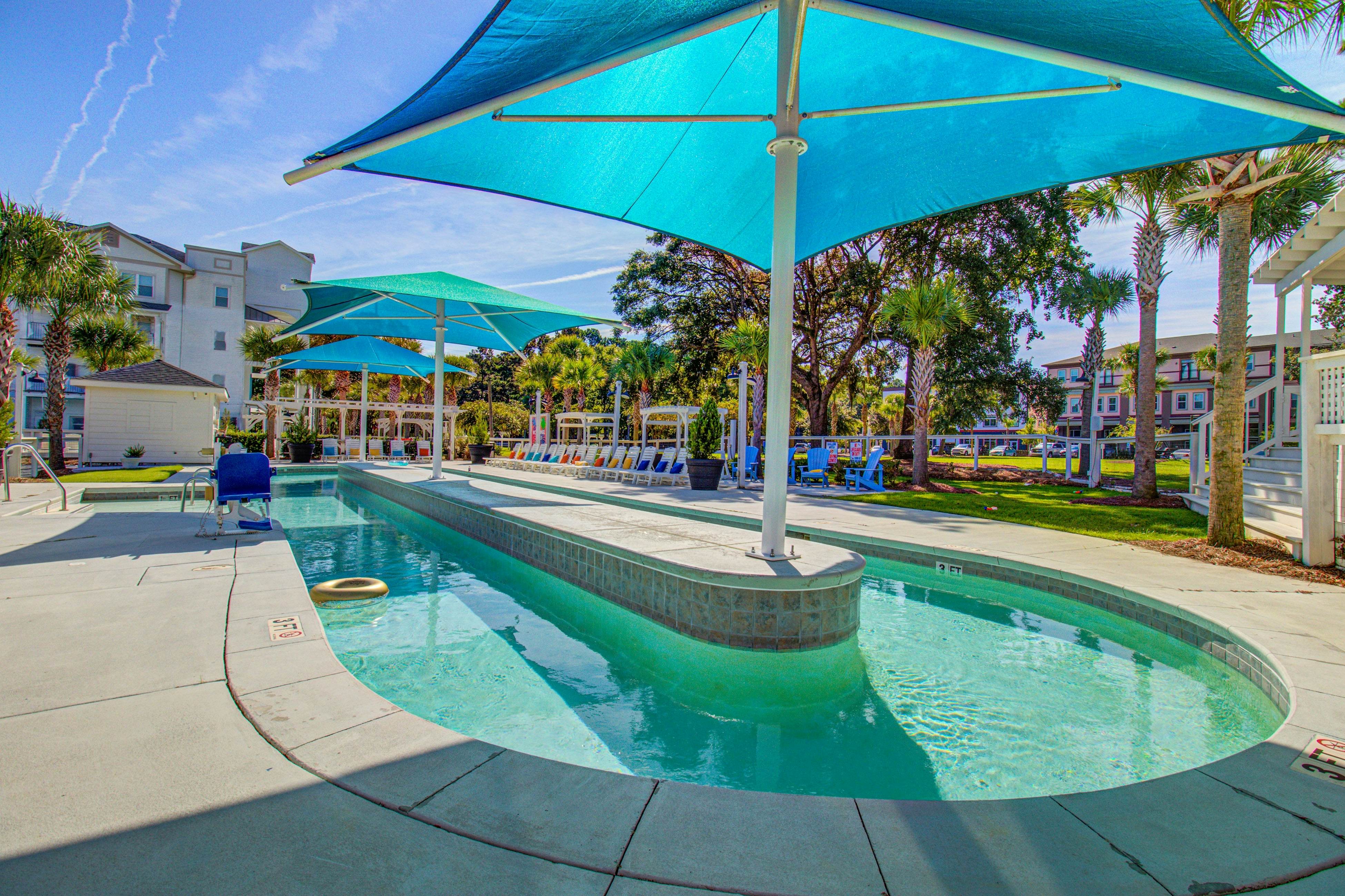 Sunny 2BR Pool View in Pet Friendly Resort w/ Pool Access