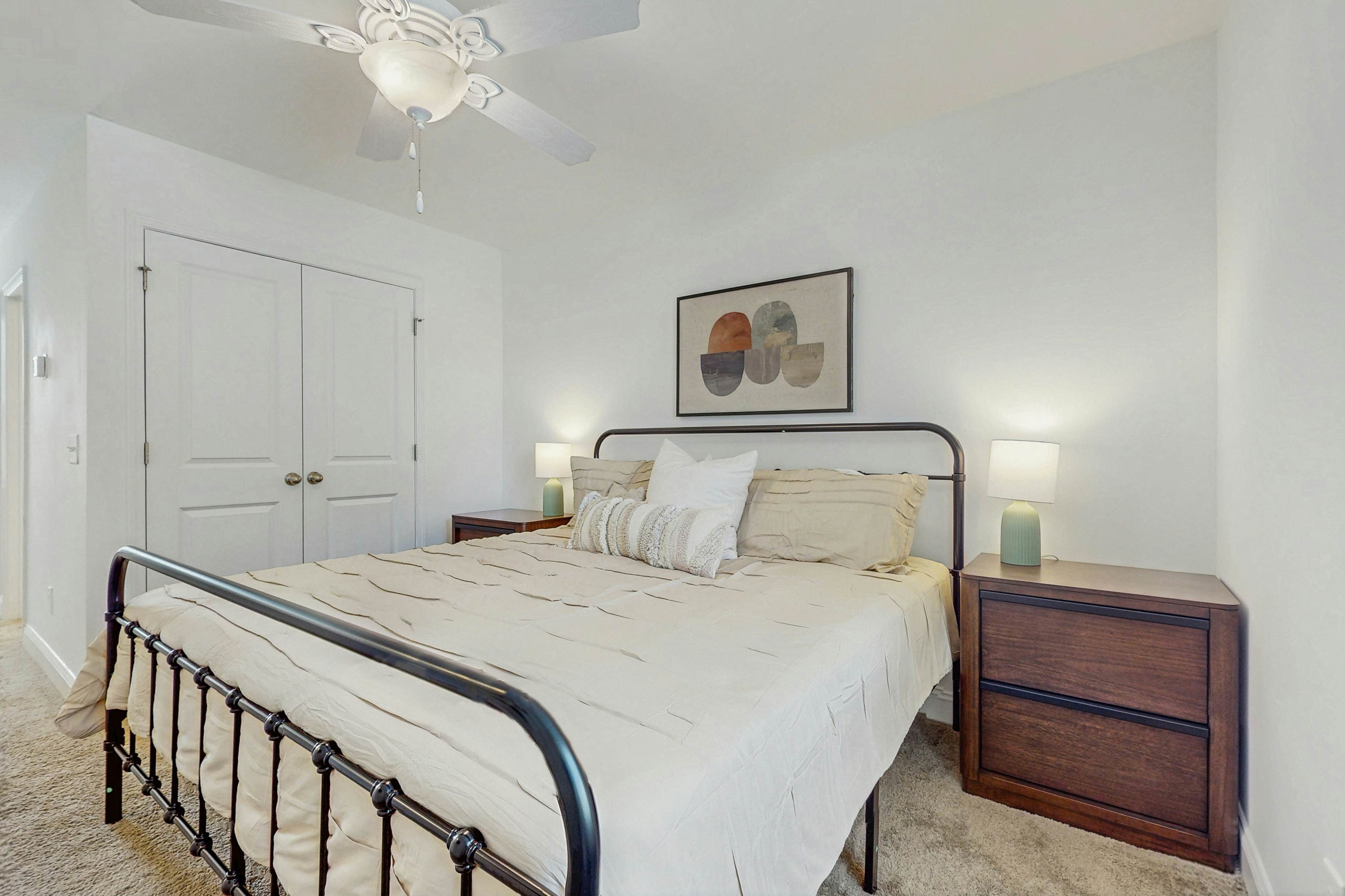 1BR loft in Pet Friendly Resort w/ pool, hot tub & parks