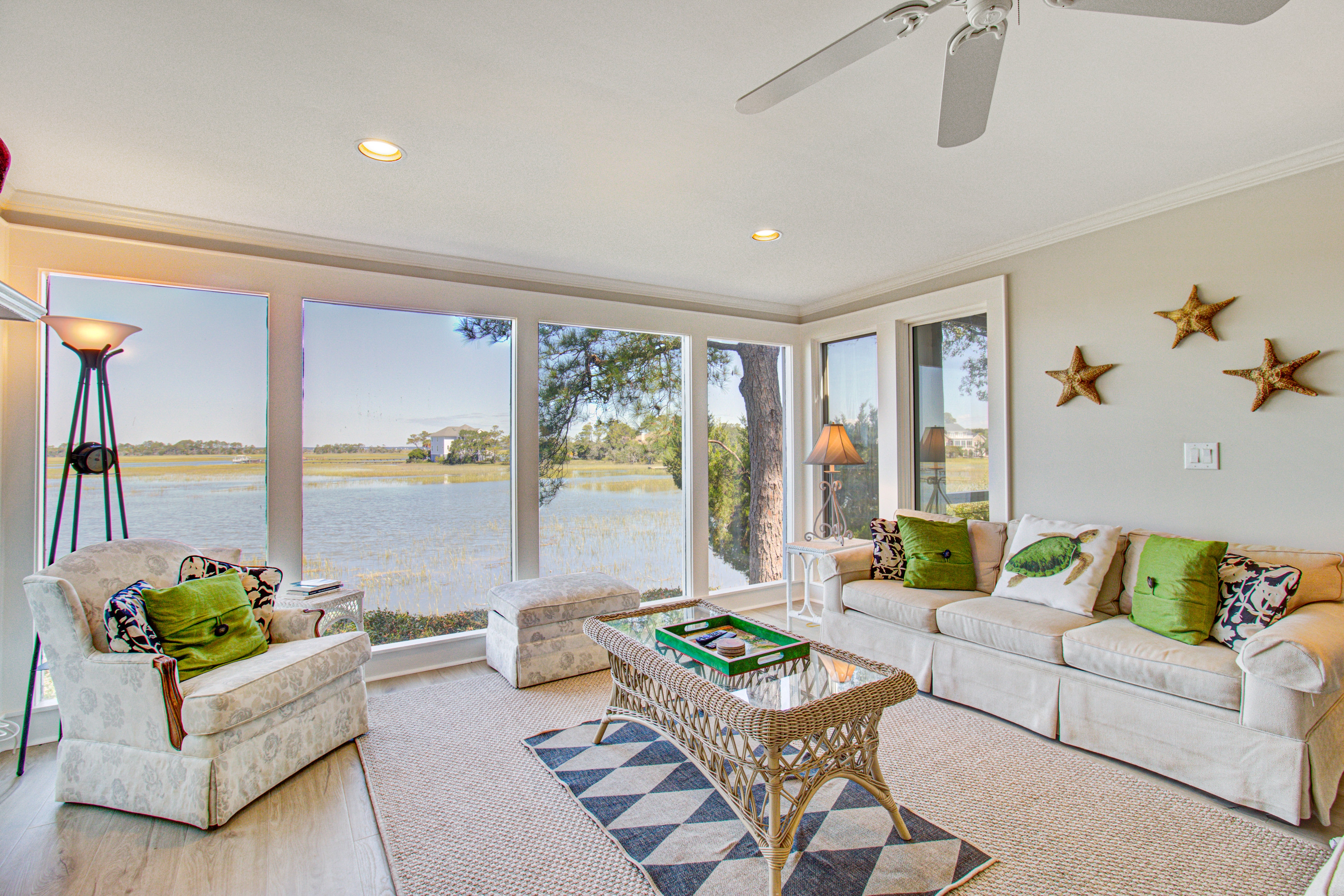 Centrally located to local attractions, close to beach access & marsh views