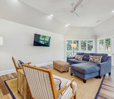 Cozy Kiawah Island villa centrally located near local attractions