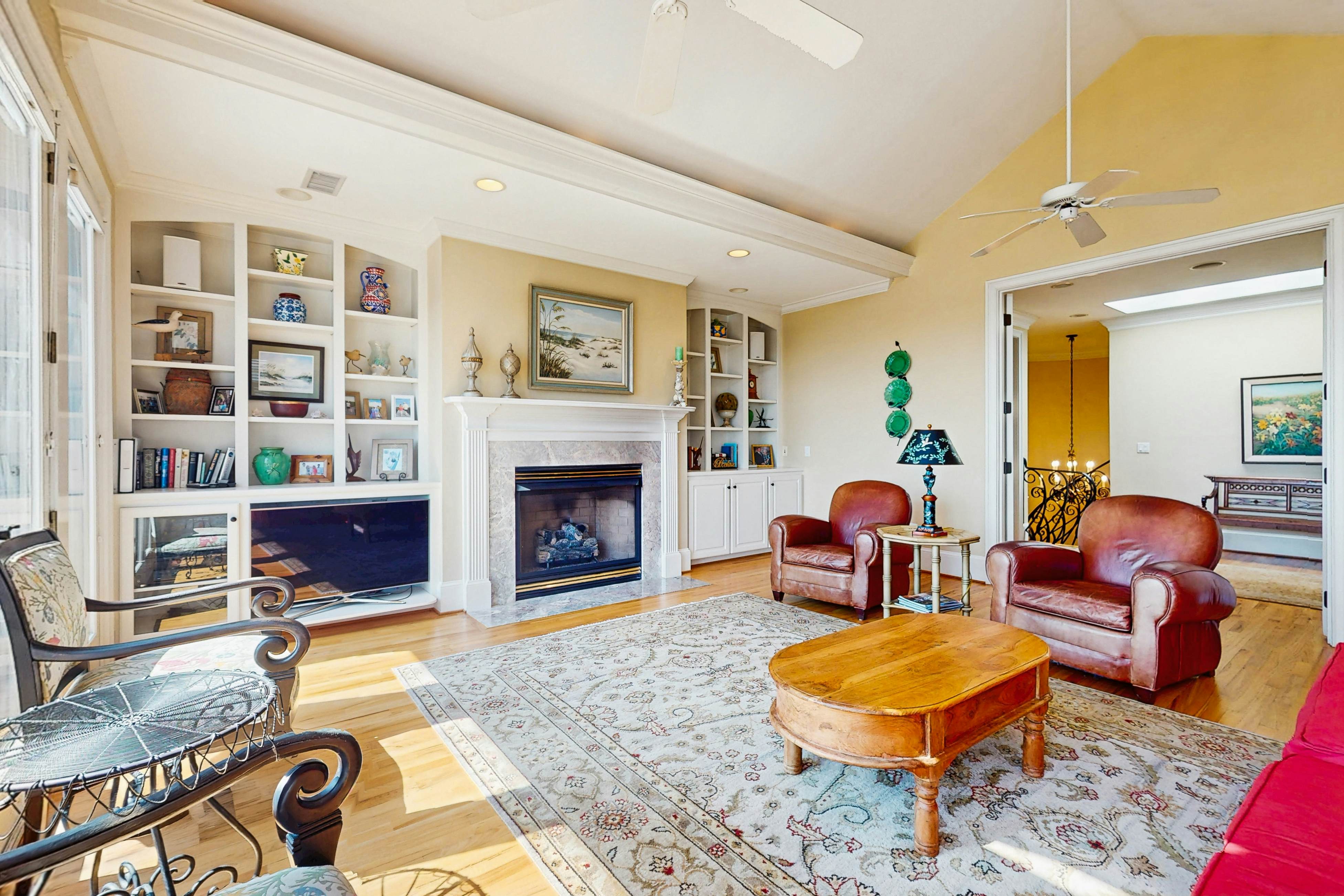 Gorgeous home with panoramic ocean views, private pool, & hot tub