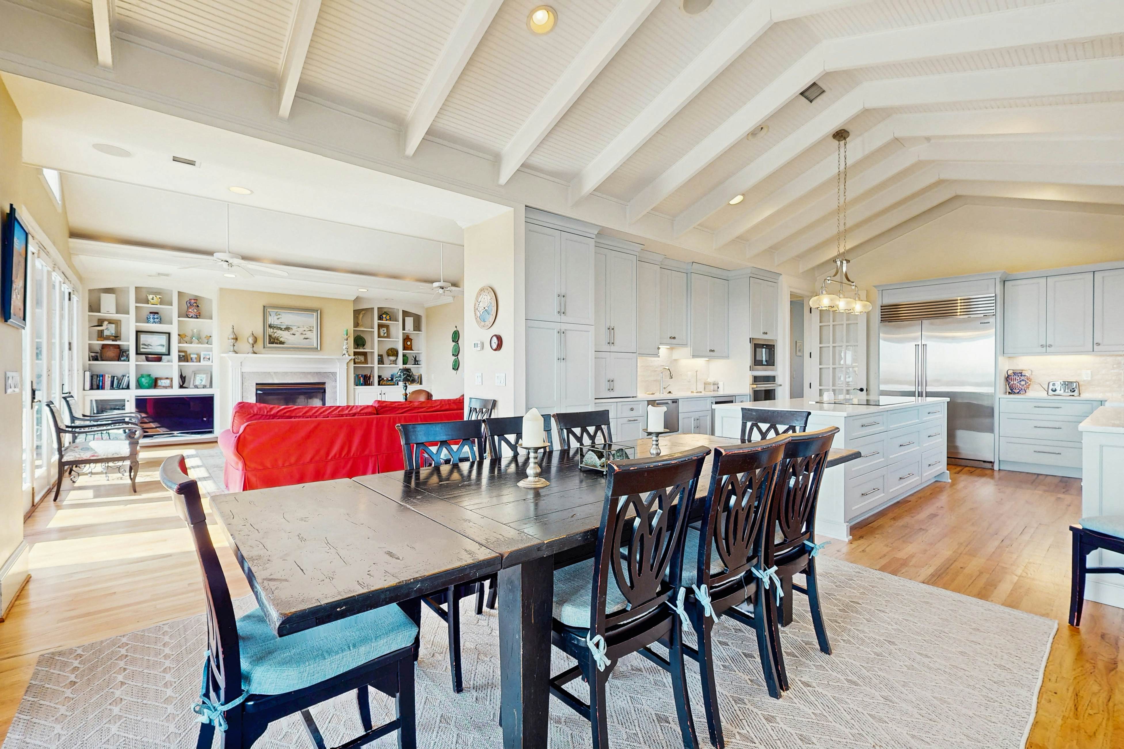 Gorgeous home with panoramic ocean views, private pool, & hot tub