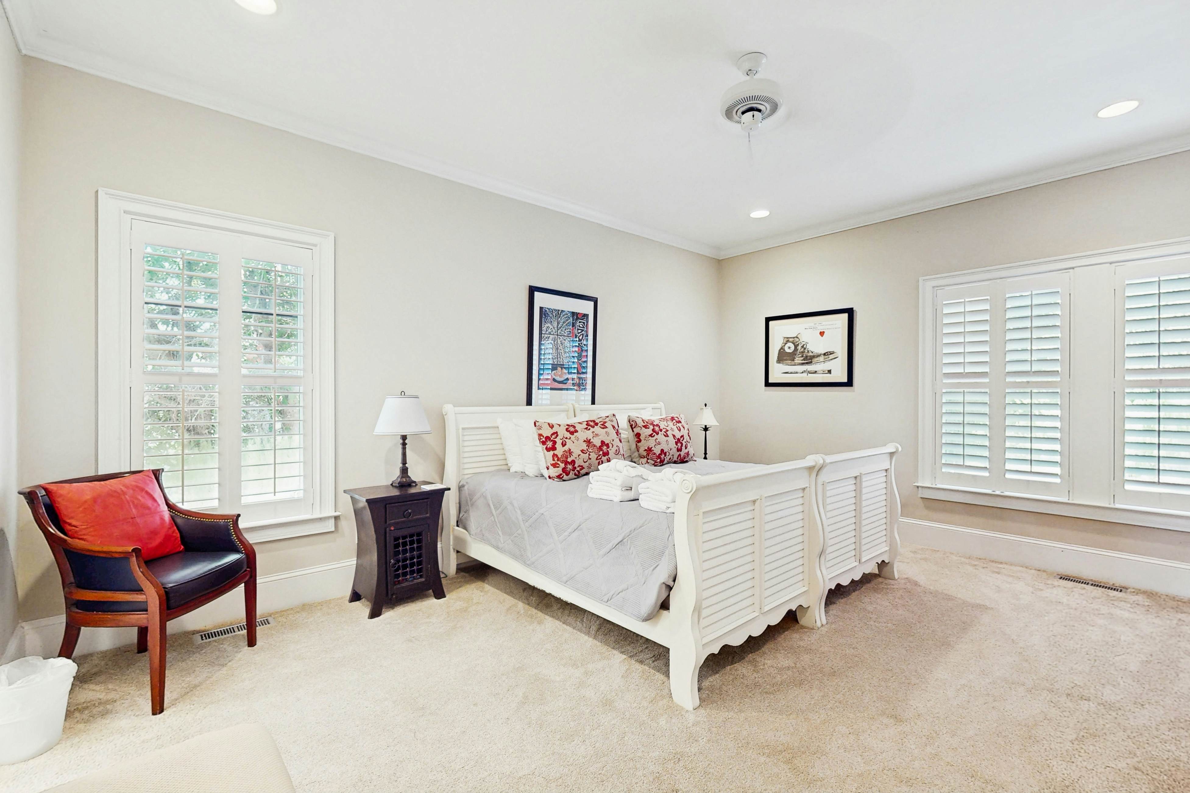 Gorgeous home with panoramic ocean views, private pool, & hot tub