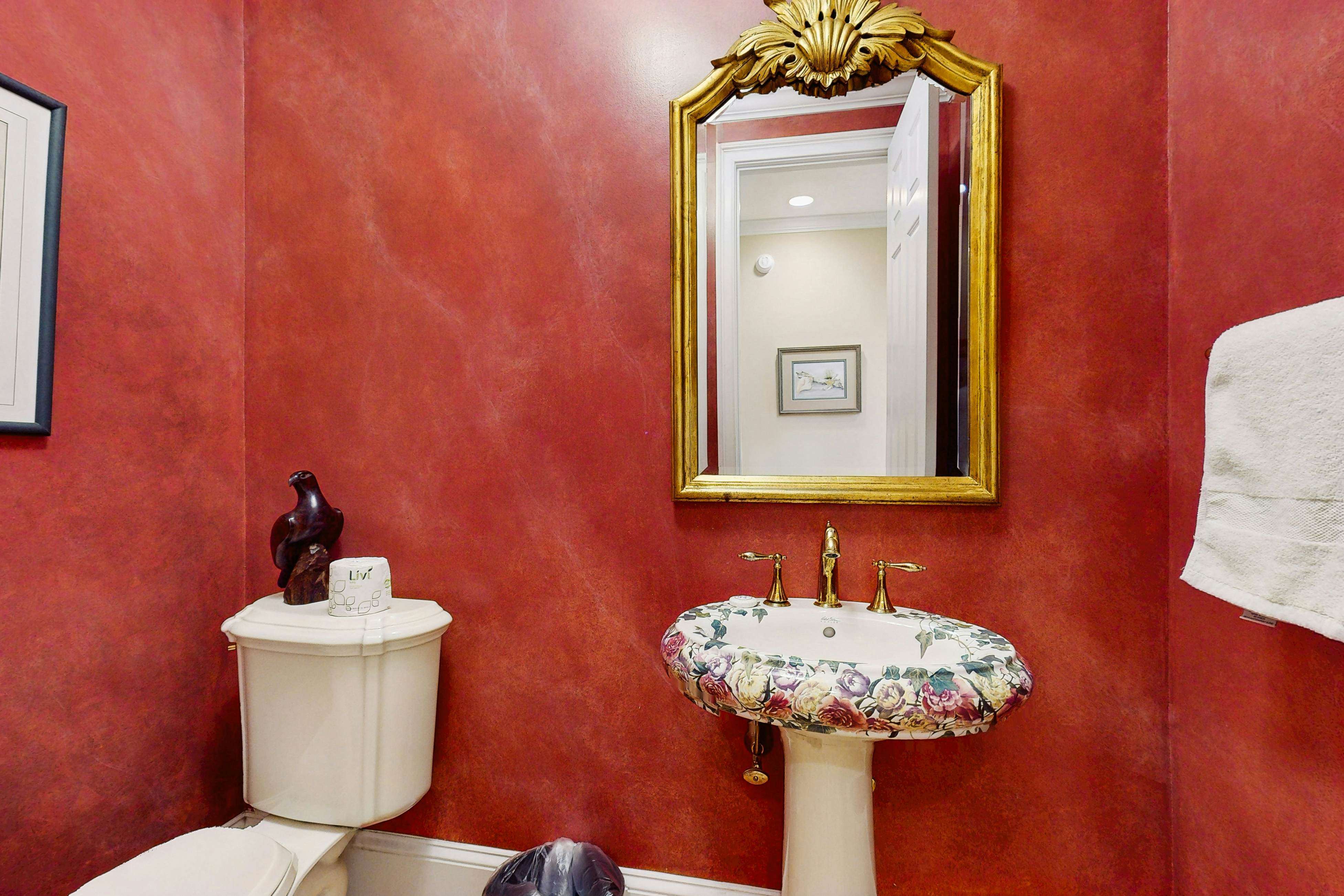 Gorgeous home with panoramic ocean views, private pool, & hot tub