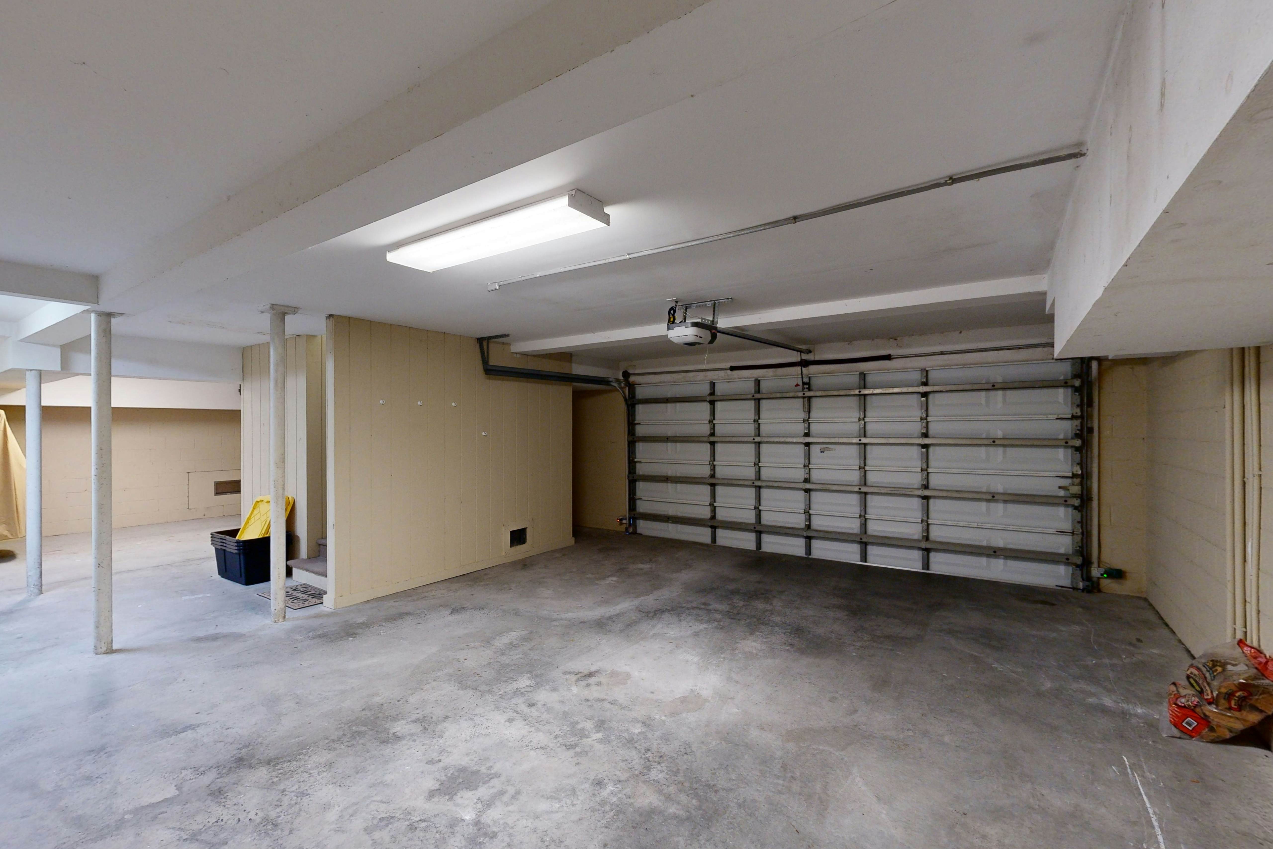 Gorgeous home with panoramic ocean views, private pool, & hot tub