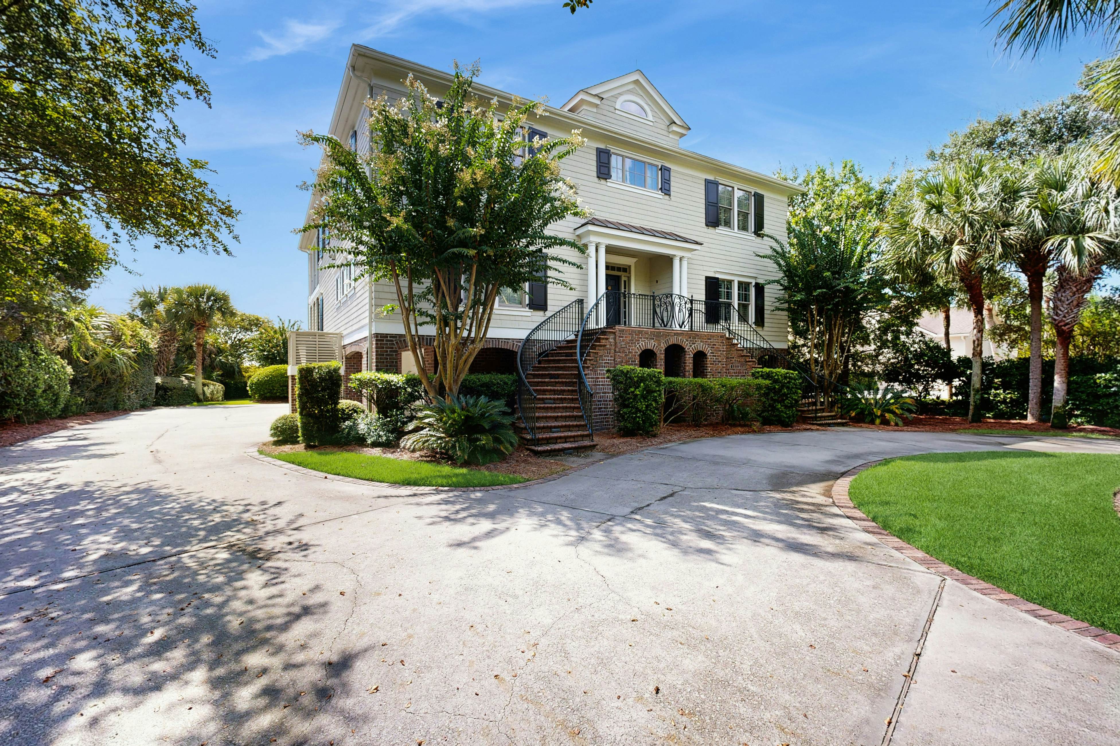 Gorgeous home with panoramic ocean views, private pool, & hot tub