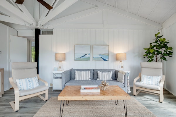 Lakefront home with lagoon view, deck & AC - close to beach, golf, & pools